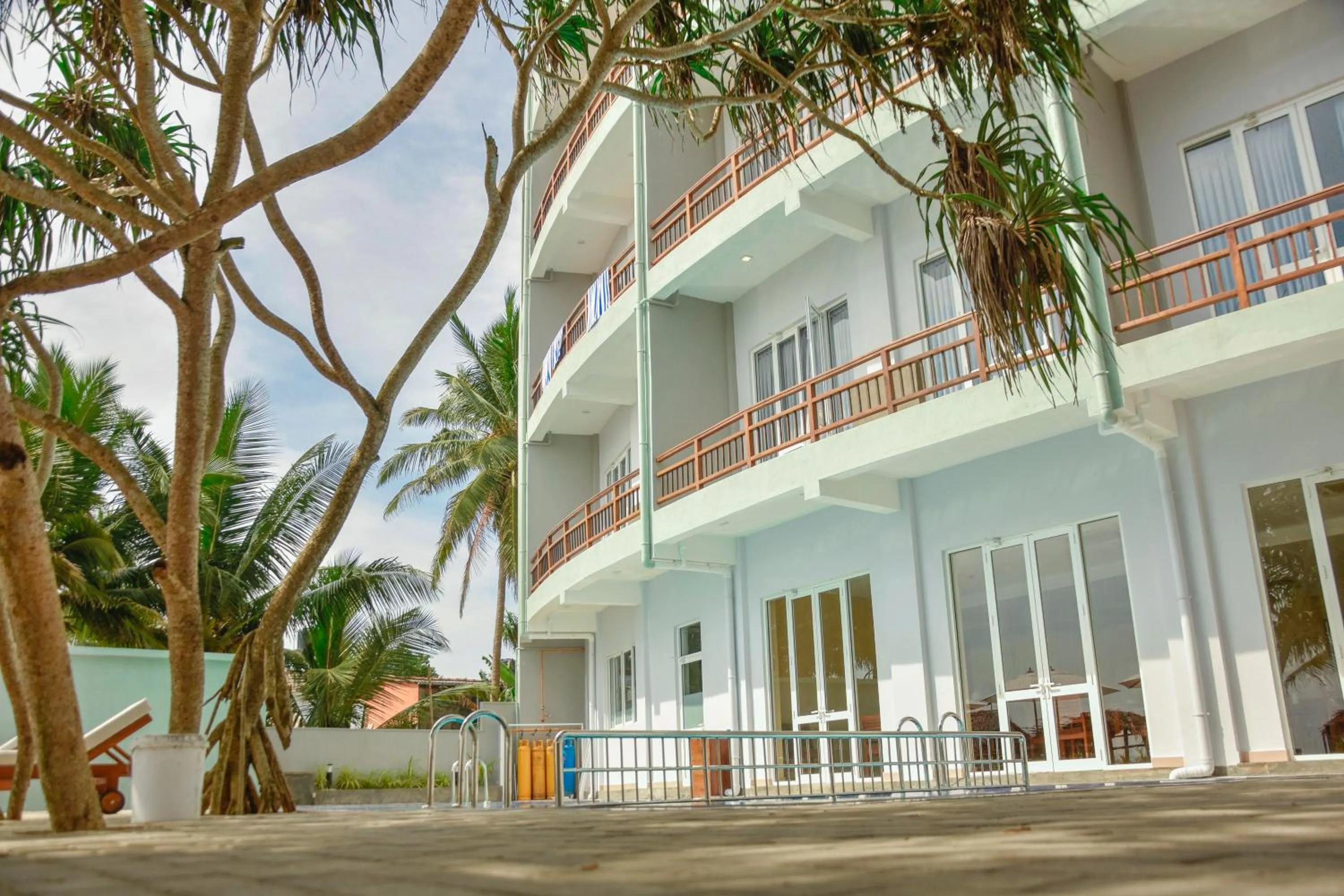 Garden in Hotel Refresh Blue