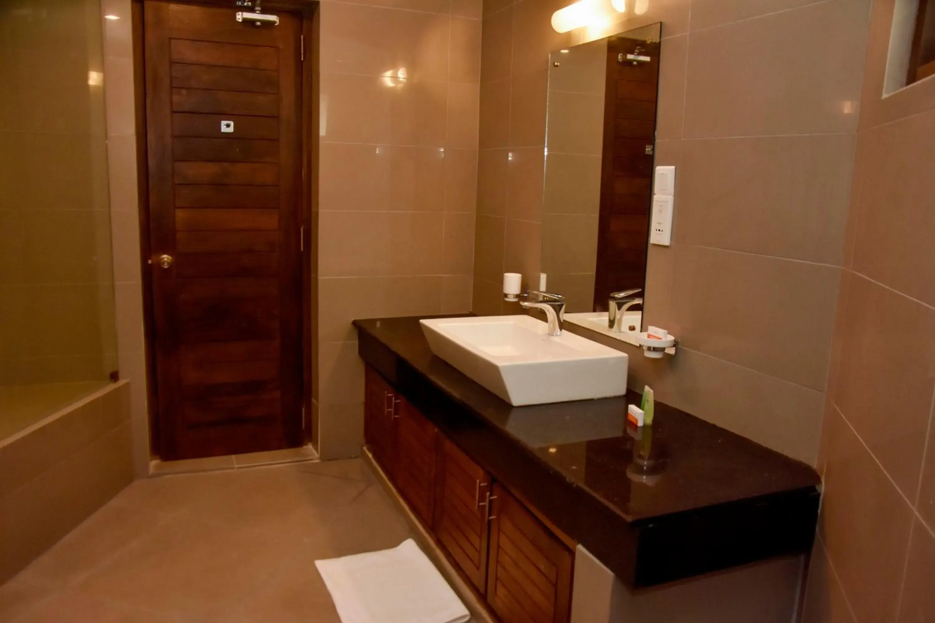 Bathroom in Hotel Refresh Blue Bathroom in Hotel Refresh Blue