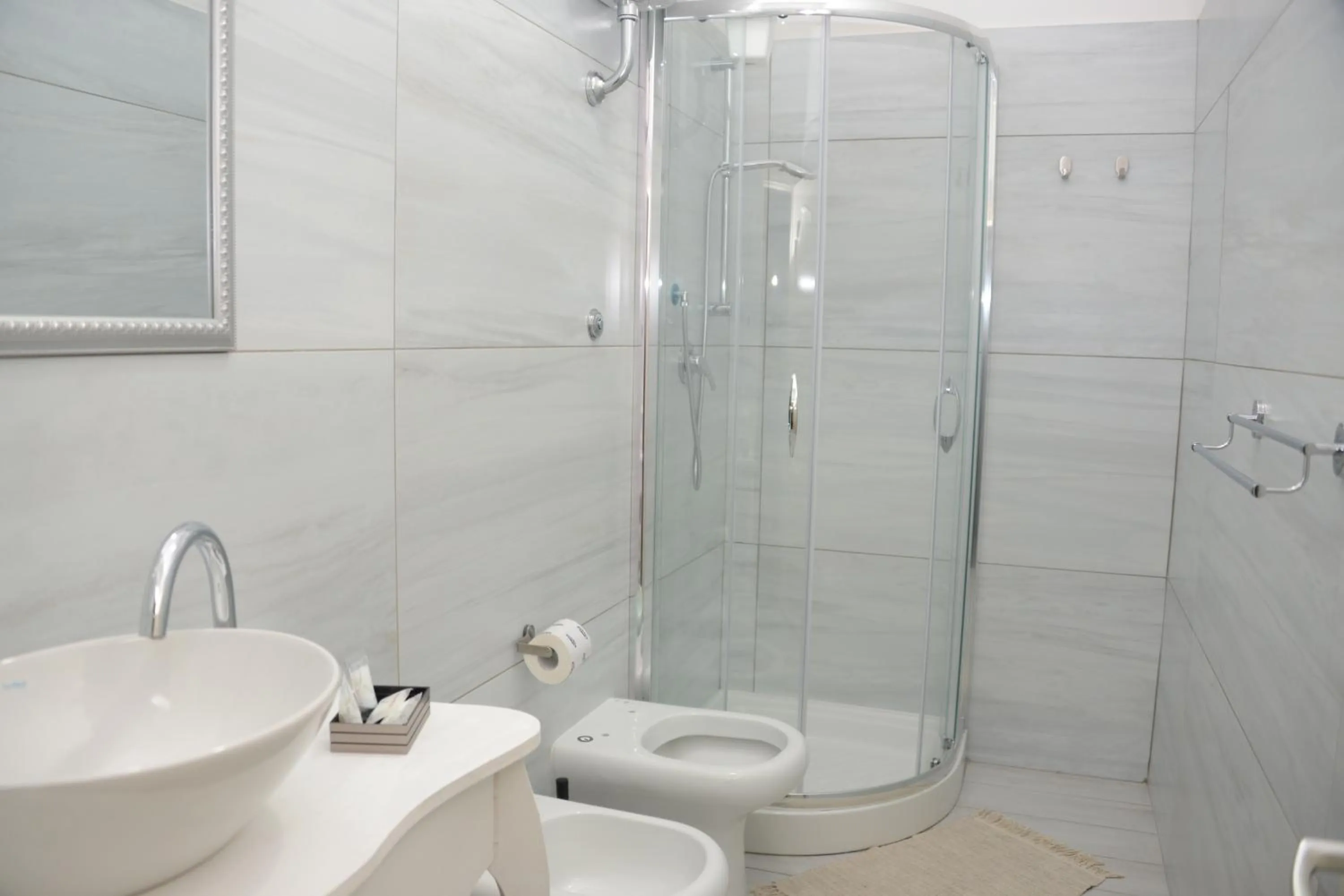 Shower in L’Aurora B&B