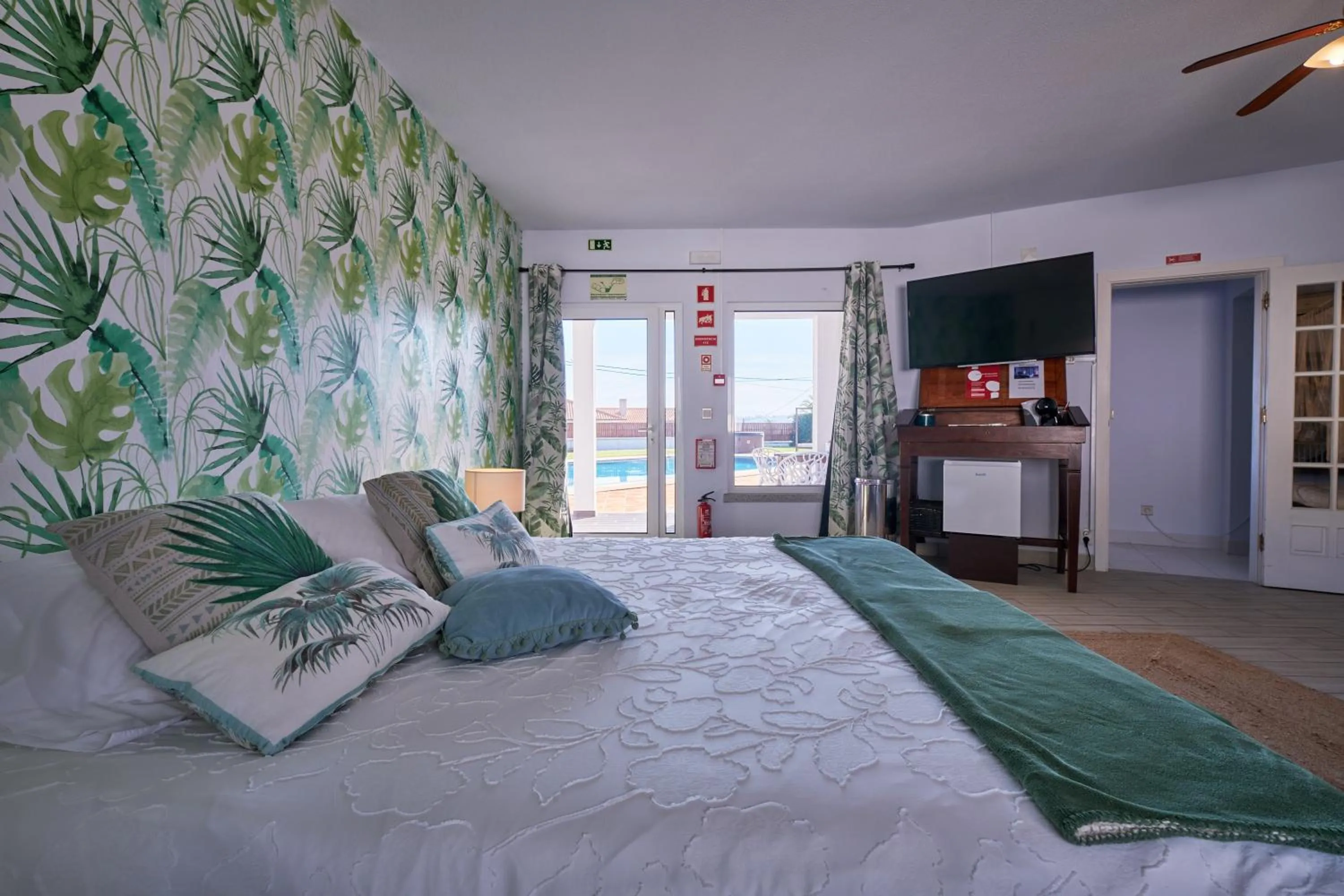 Bed in A Casa Branca - with Pool & Jacuzzi