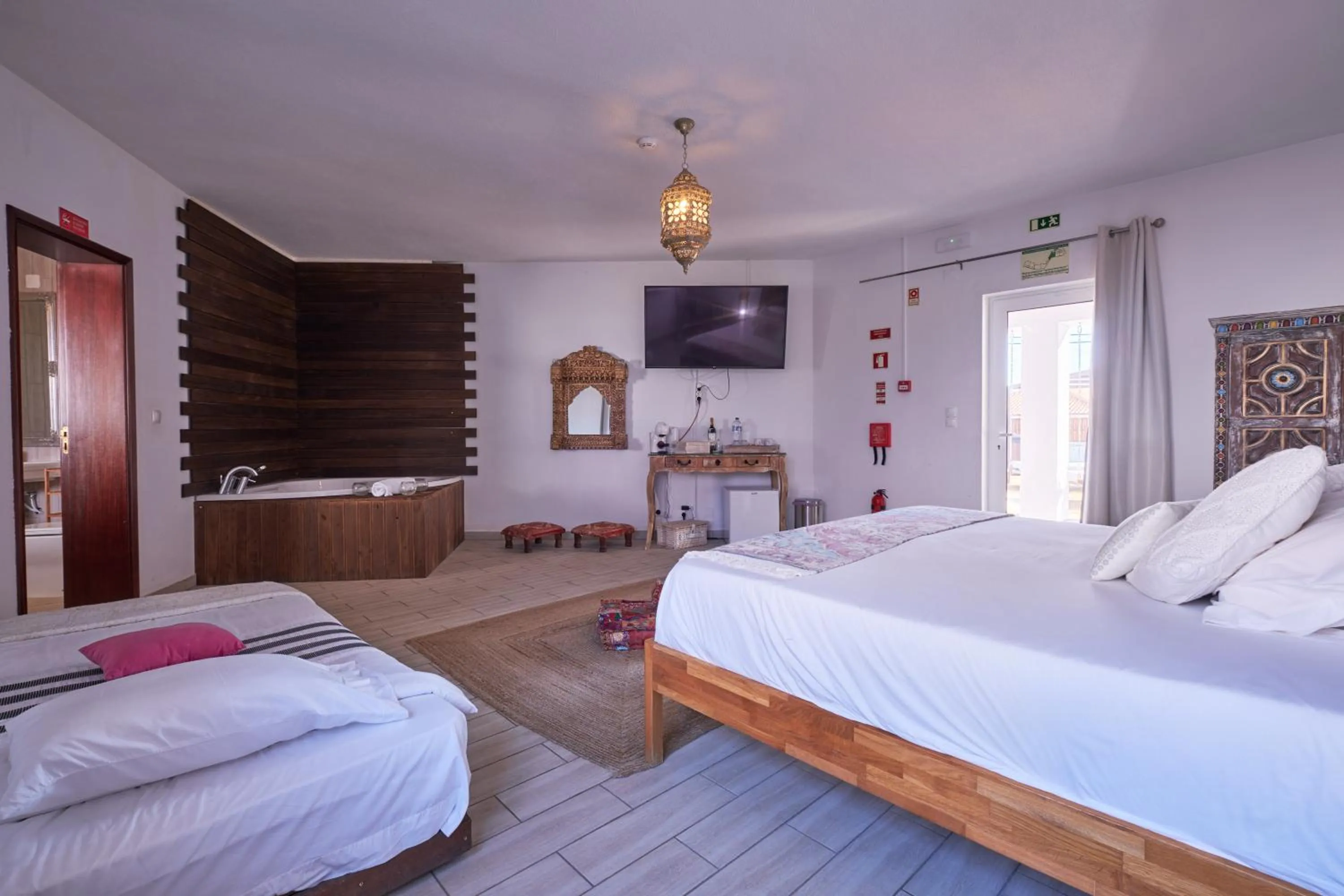 Bed in A Casa Branca - with Pool & Jacuzzi