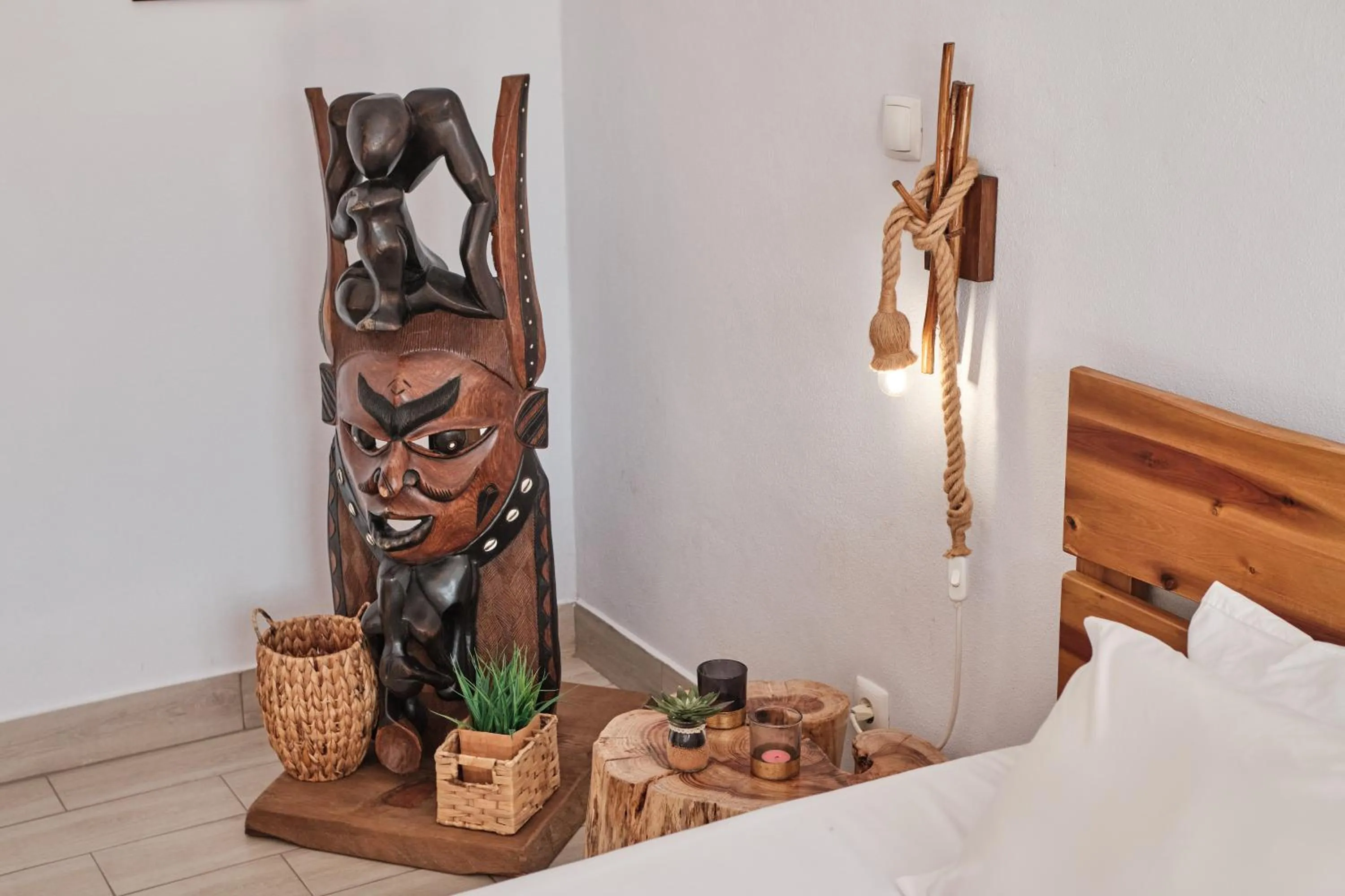 Decorative detail, Bed in A Casa Branca - with Pool & Jacuzzi