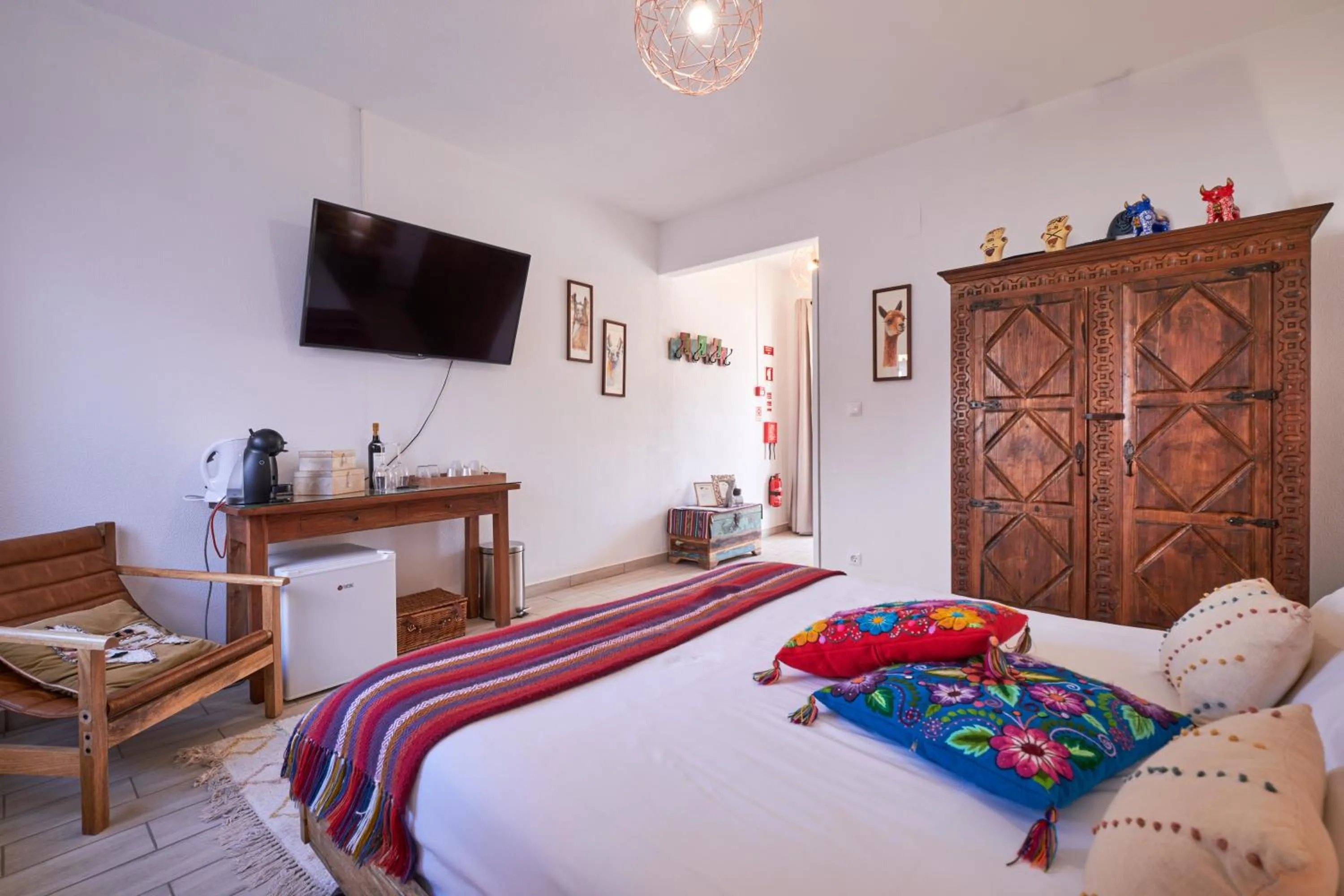 Bed in A Casa Branca - with Pool & Jacuzzi