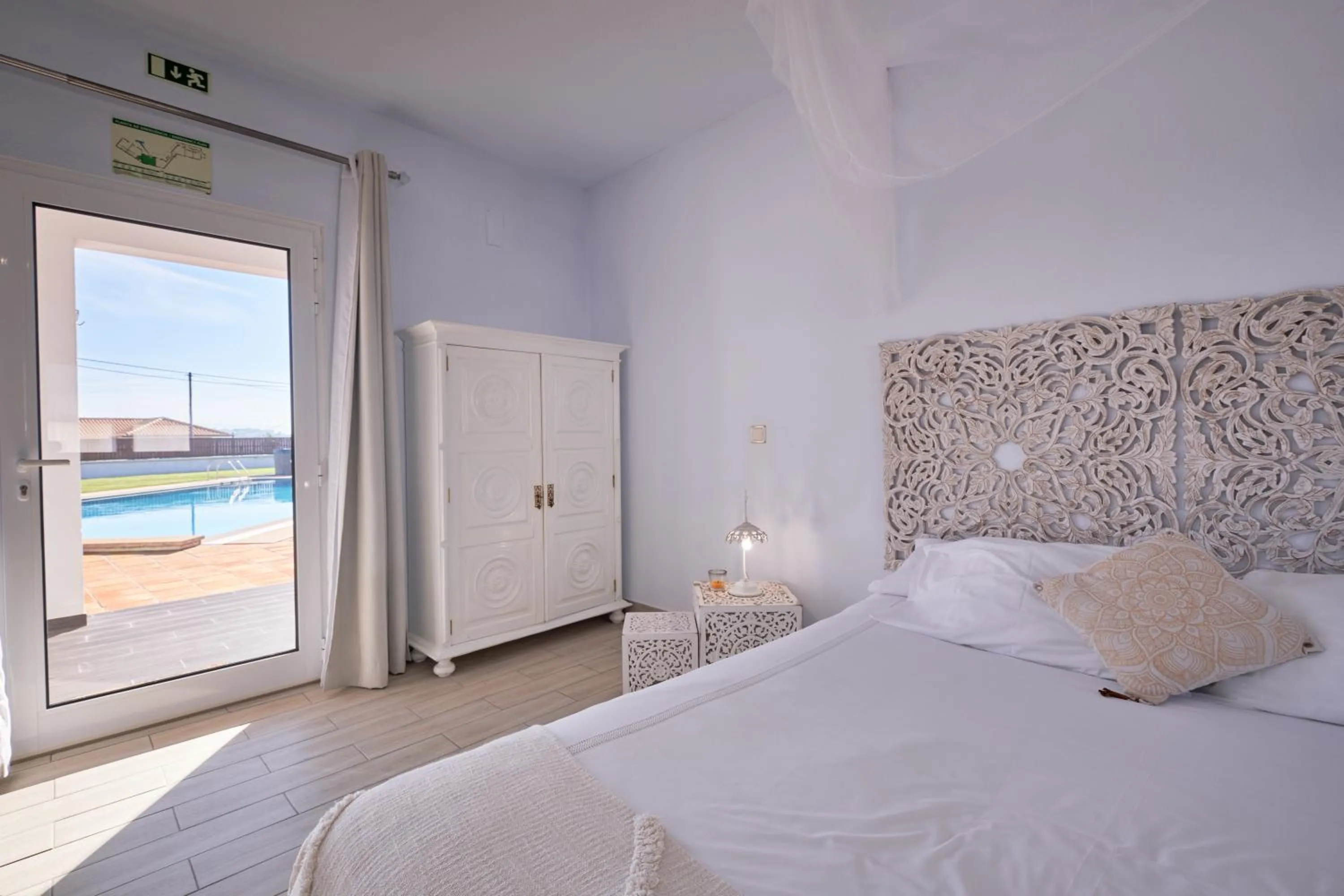 Bed in A Casa Branca - with Pool & Jacuzzi