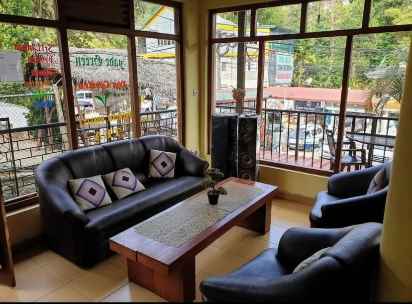 Jade Green Rest Inn