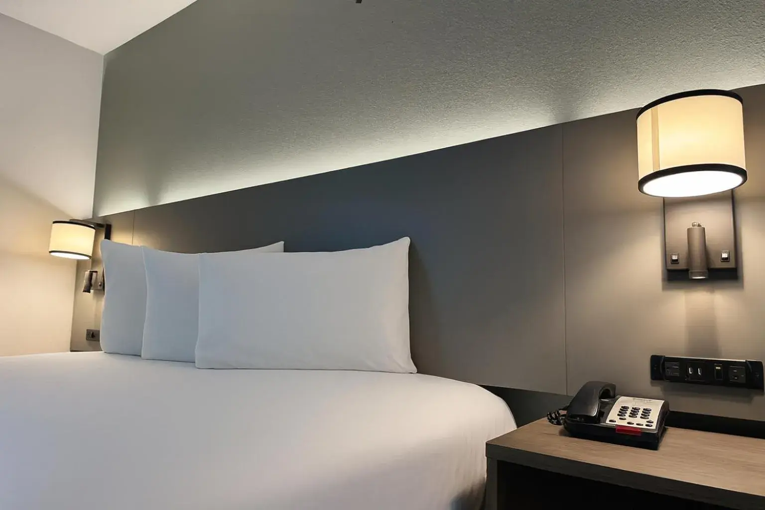 Bed in Dakota Inn Bed in Dakota Inn