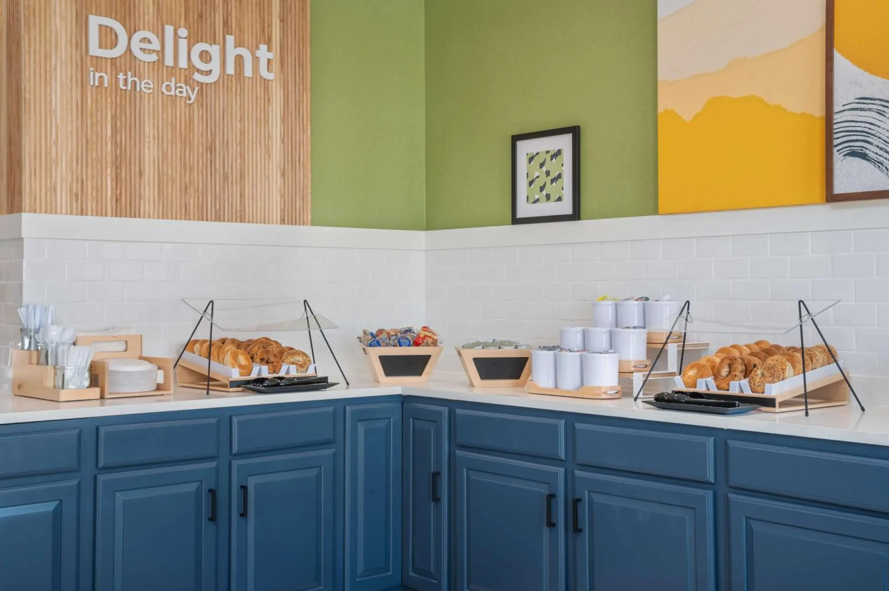 Breakfast in Spark by Hilton Minot Breakfast in Spark by Hilton Minot