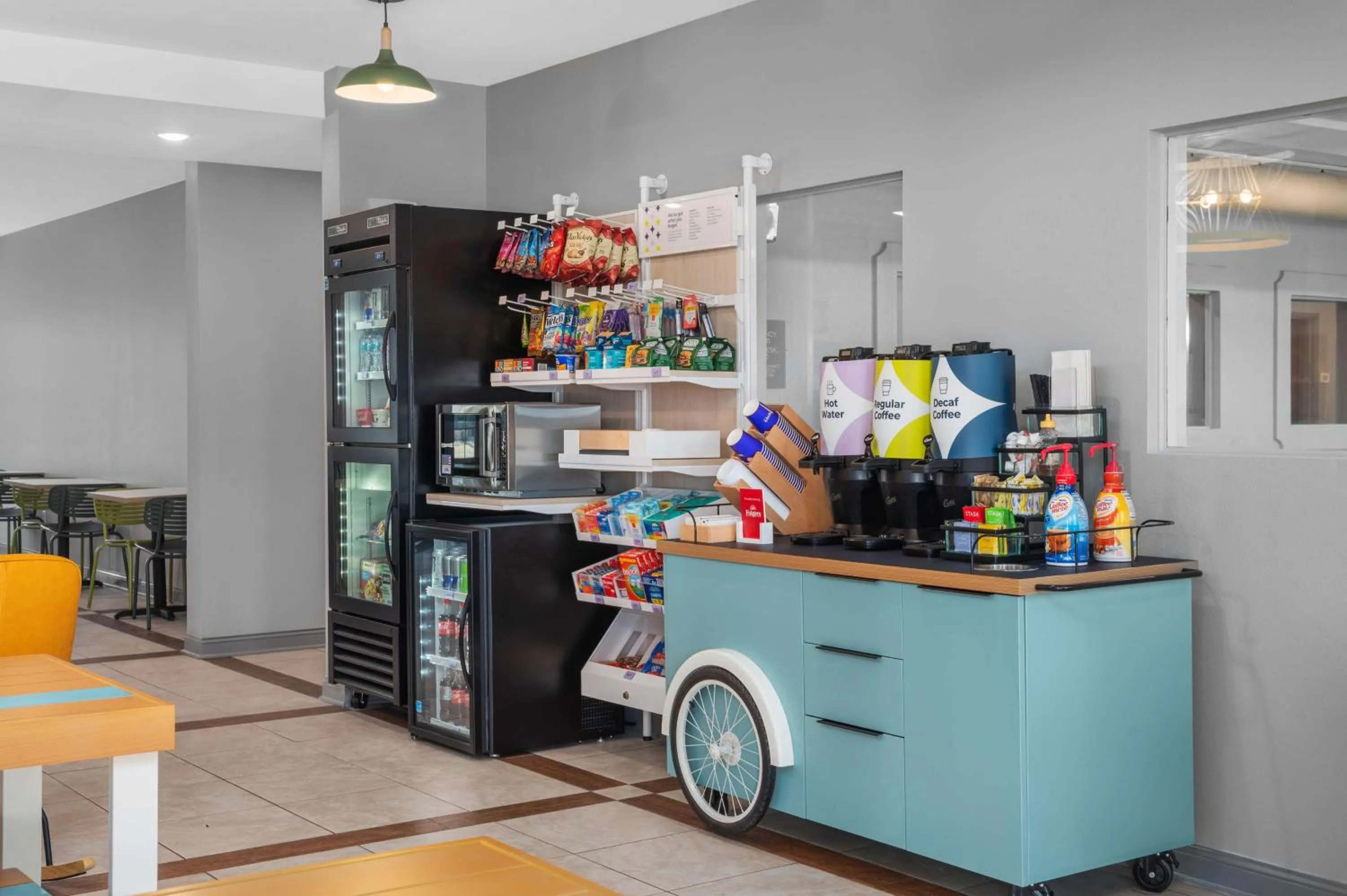 Dining area in Sierra Inn Minot