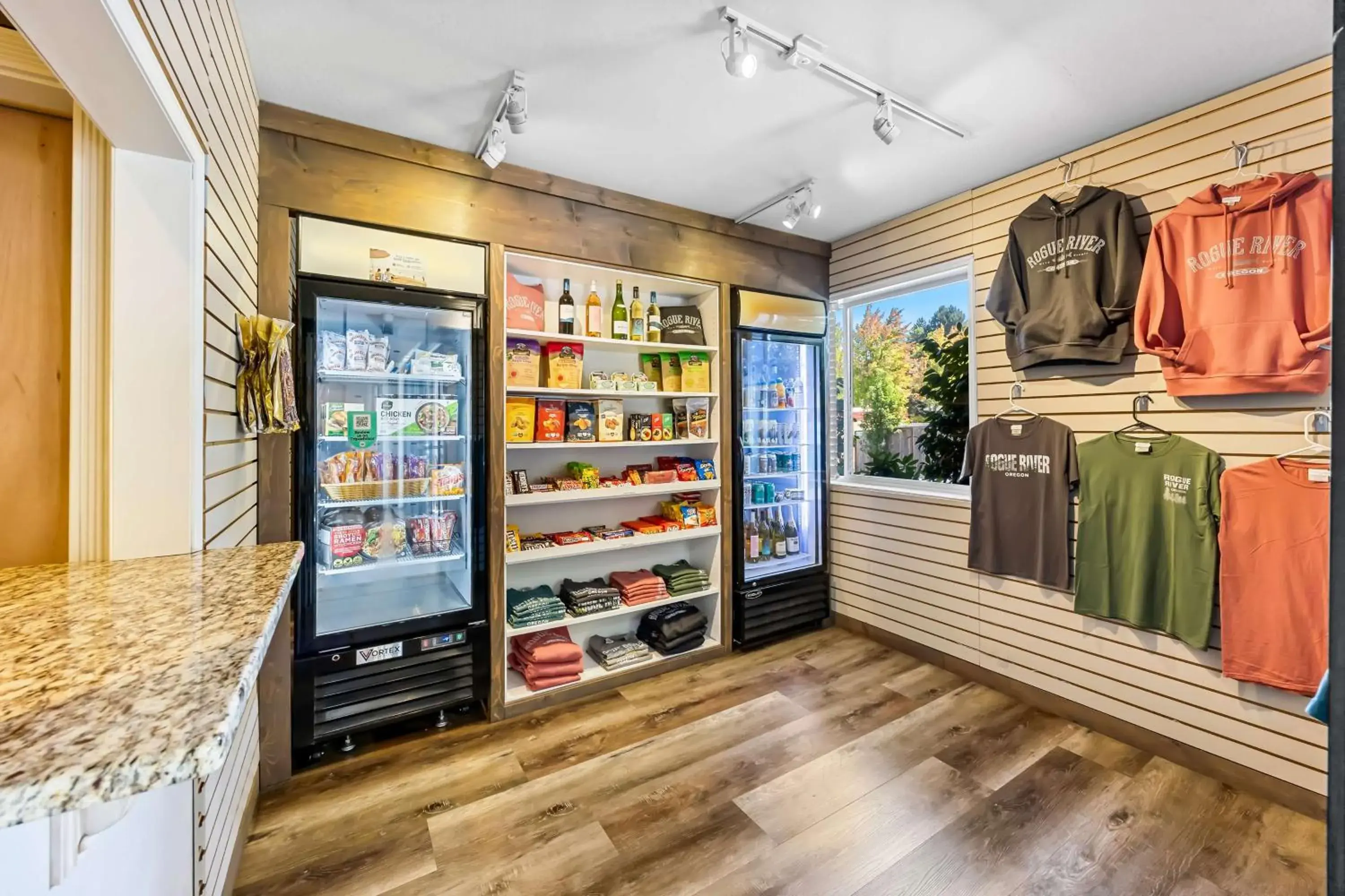 Property building in Best Western Inn at the Rogue Property building in Best Western Inn at the Rogue