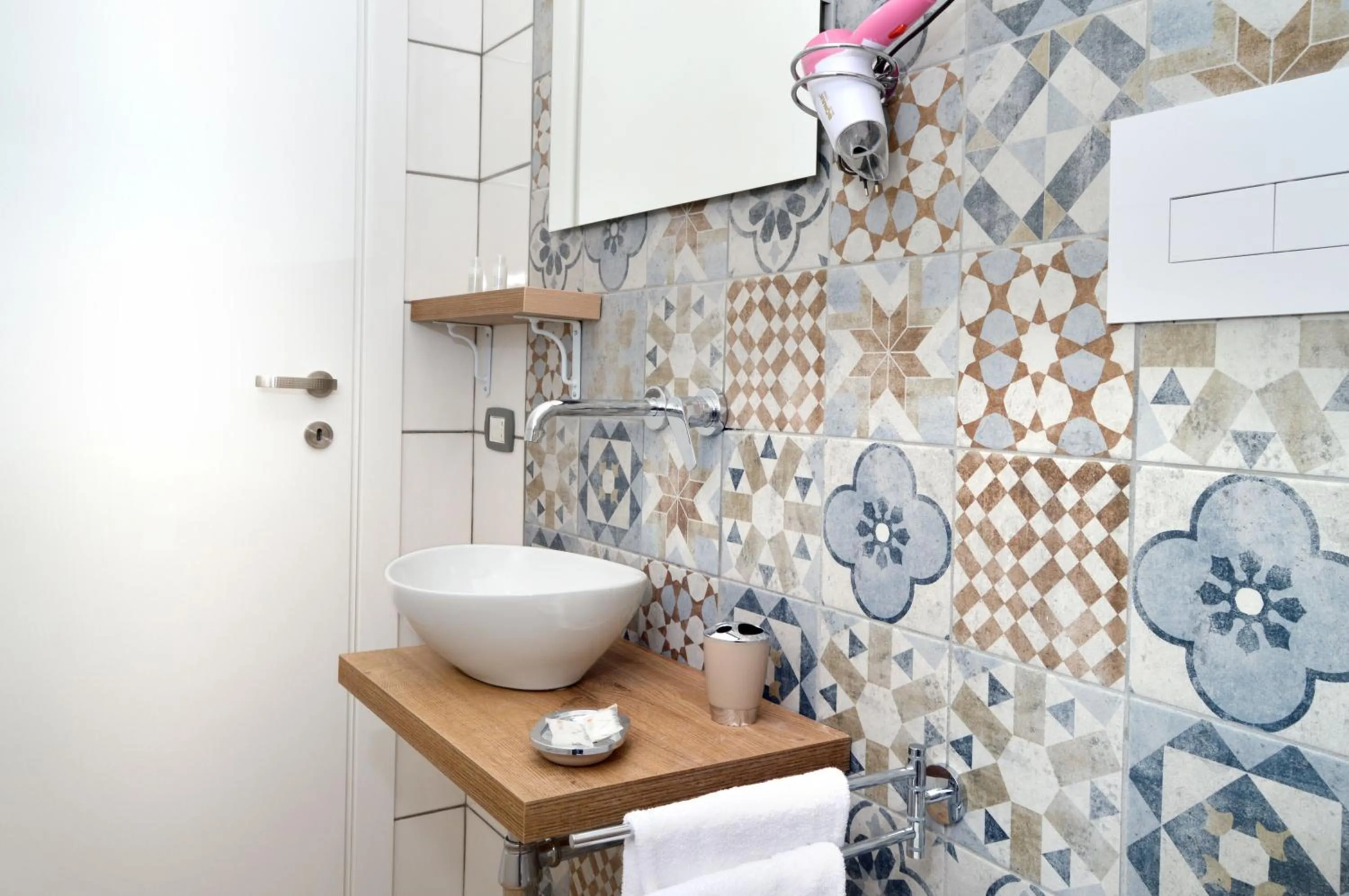 Toilet in B&BCentral Station Napoli