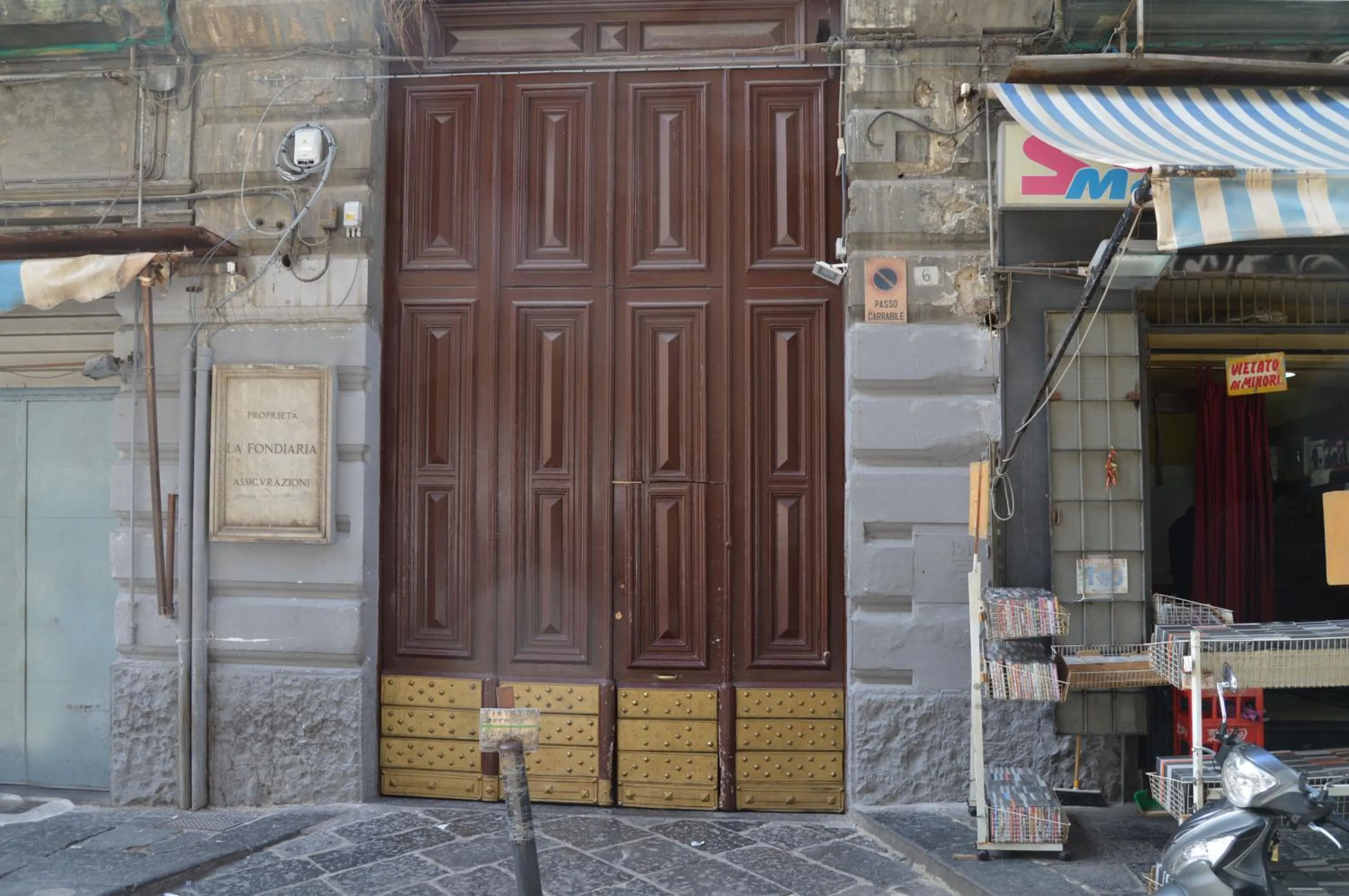 Property building in B&BCentral Station Napoli