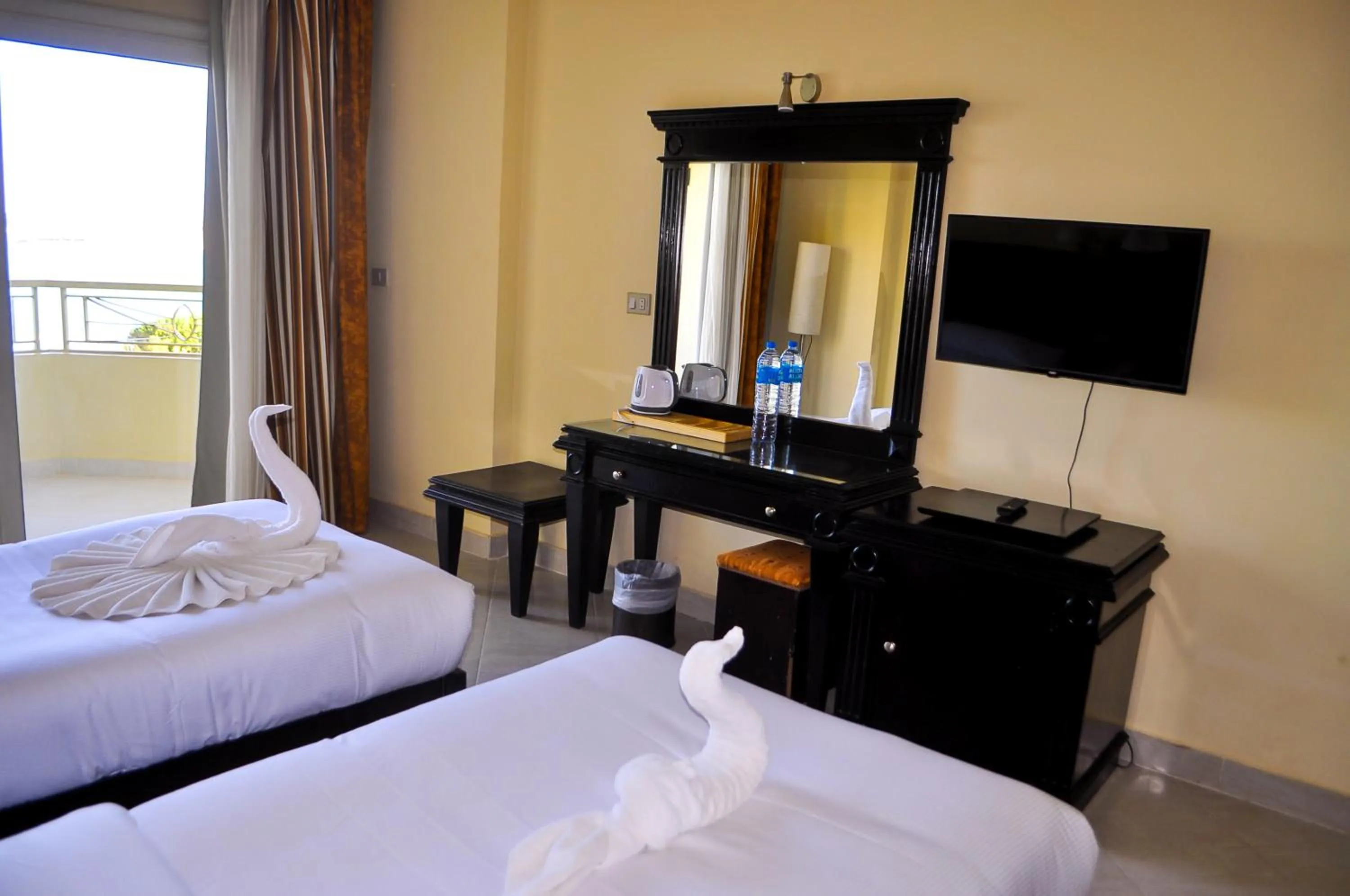 Bedroom, Bed in Magic Beach Hotel Hurghada