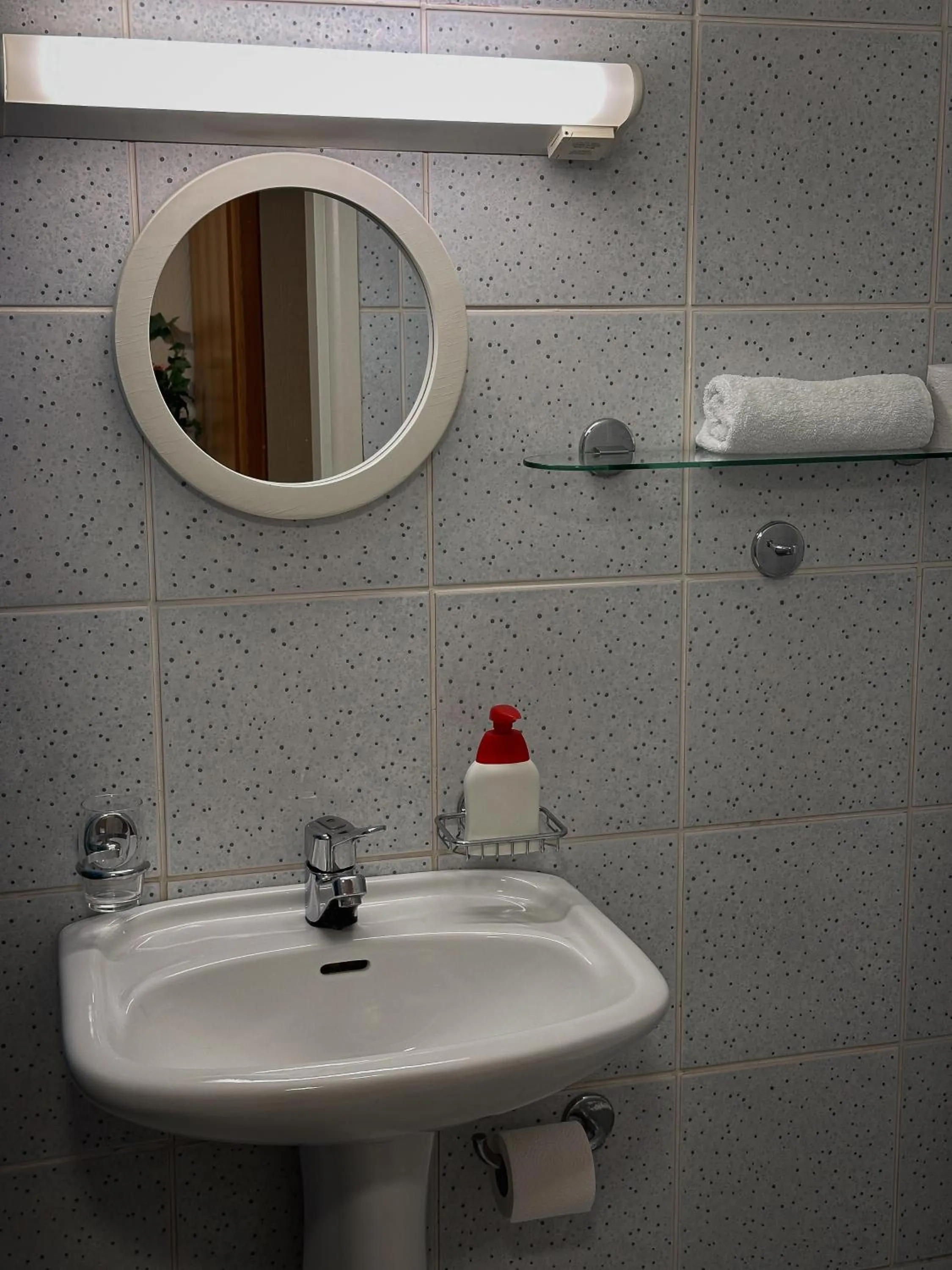 Bathroom in Pansionaat Valentina