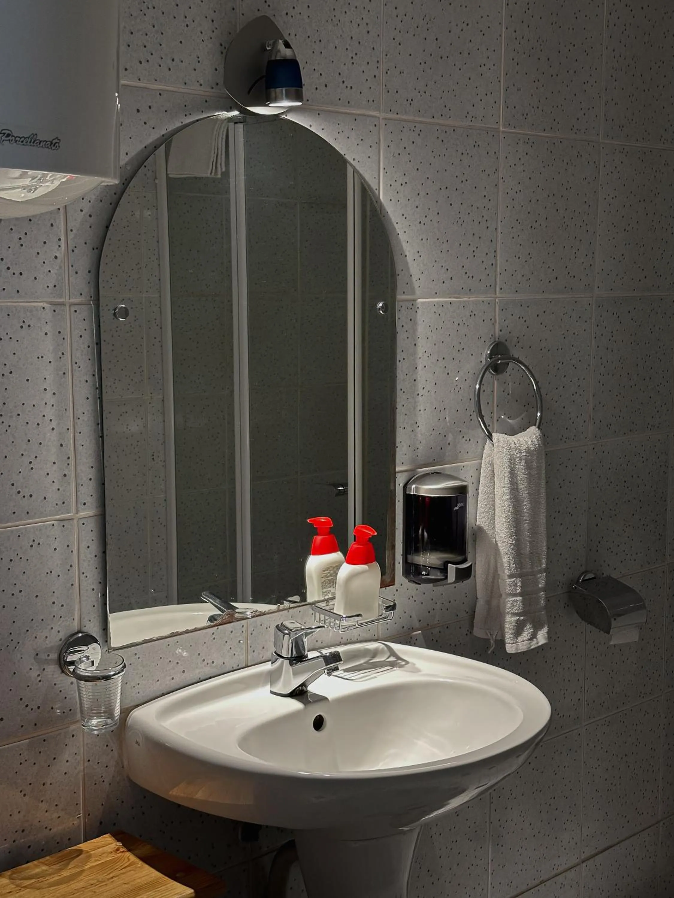 Bathroom in Pansionaat Valentina