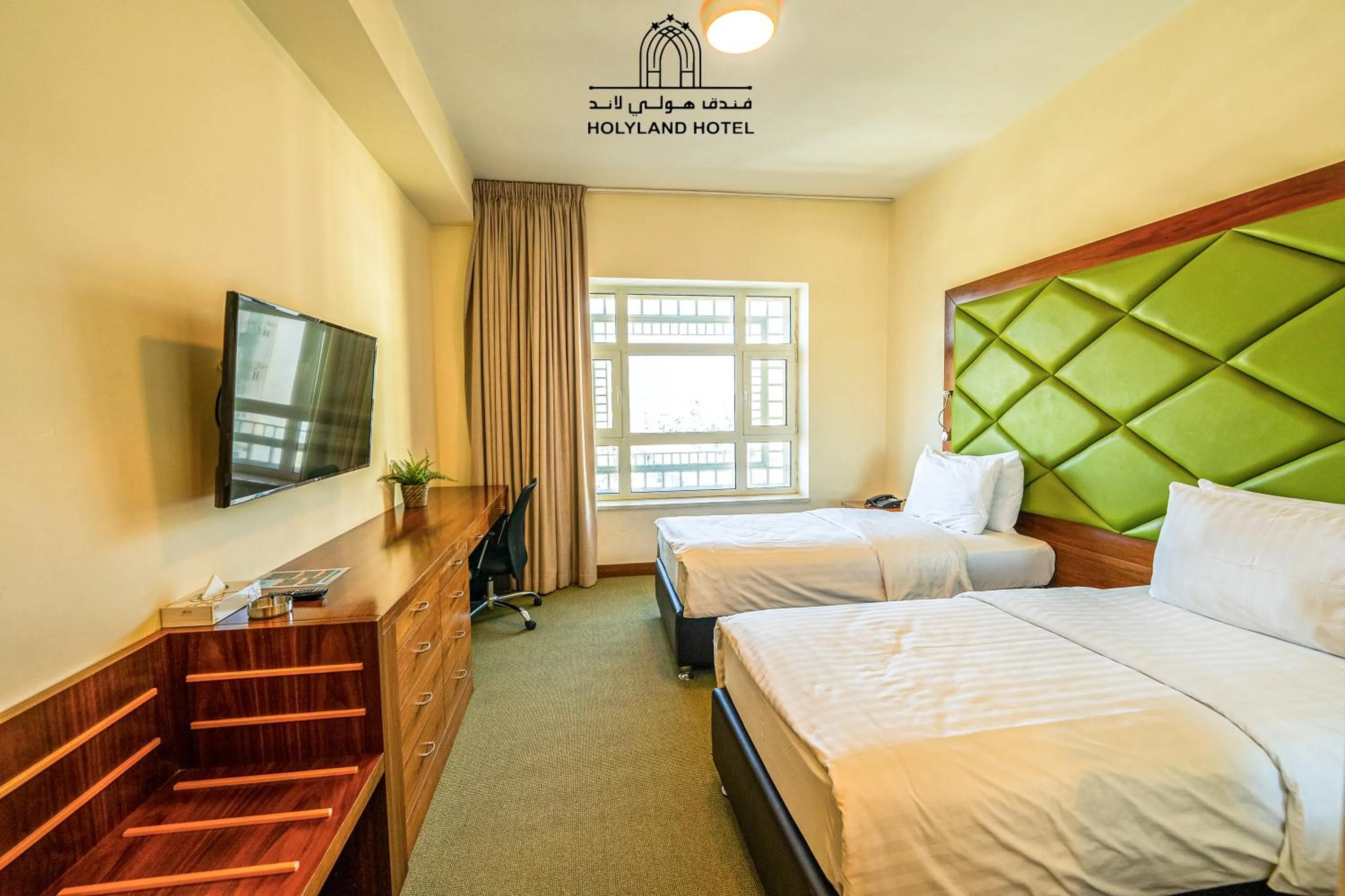 Bedroom, Bed in Holyland Hotel Amman