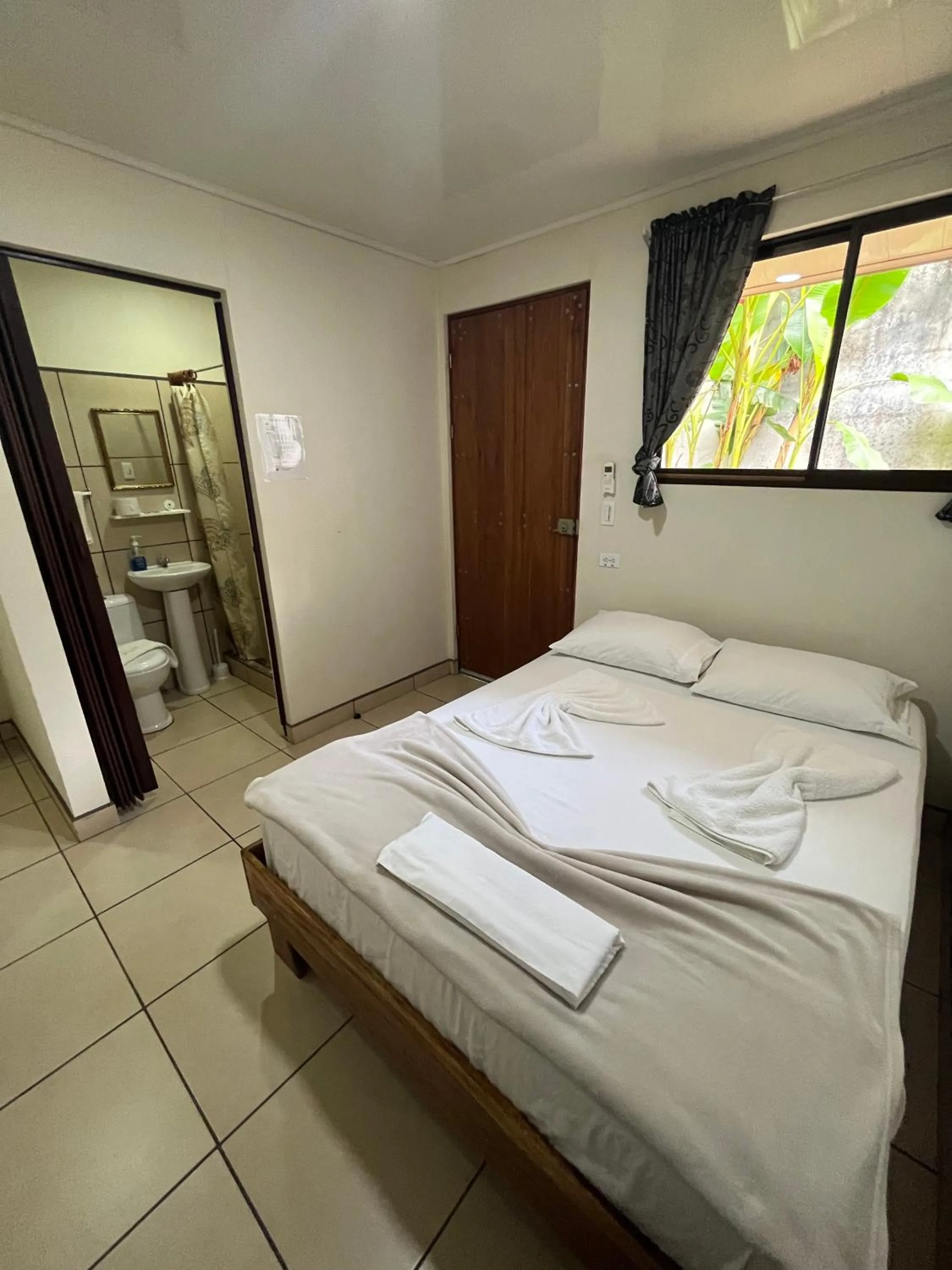 Standard Double Room in Le Petit Hotel