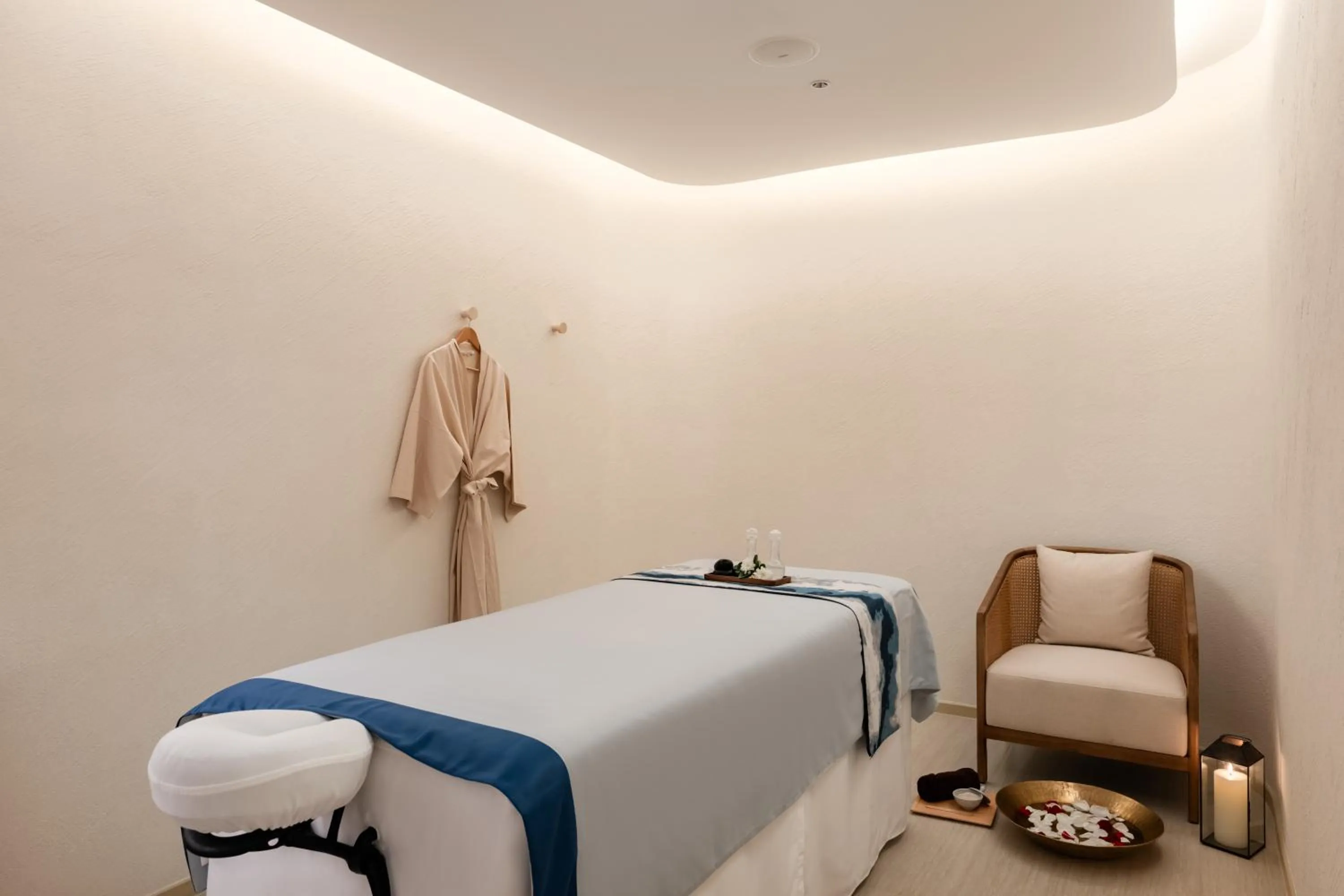 Massage, Bed in SAii Laguna Phuket
