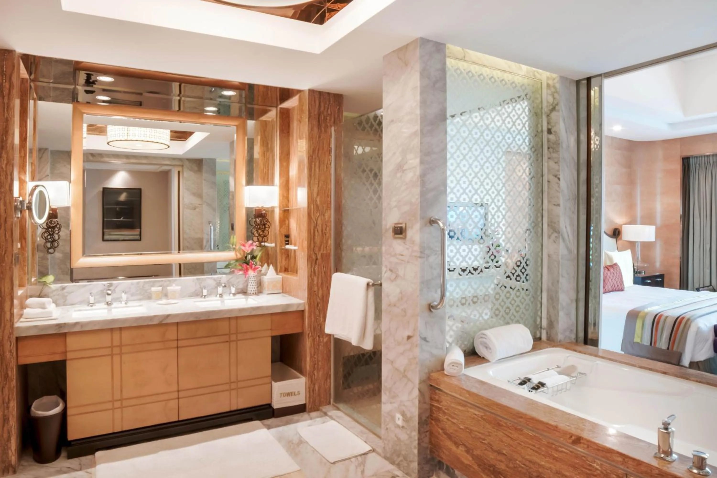 Bathroom, Bed in ITC Grand Chola, a Luxury Collection Hotel, Chennai