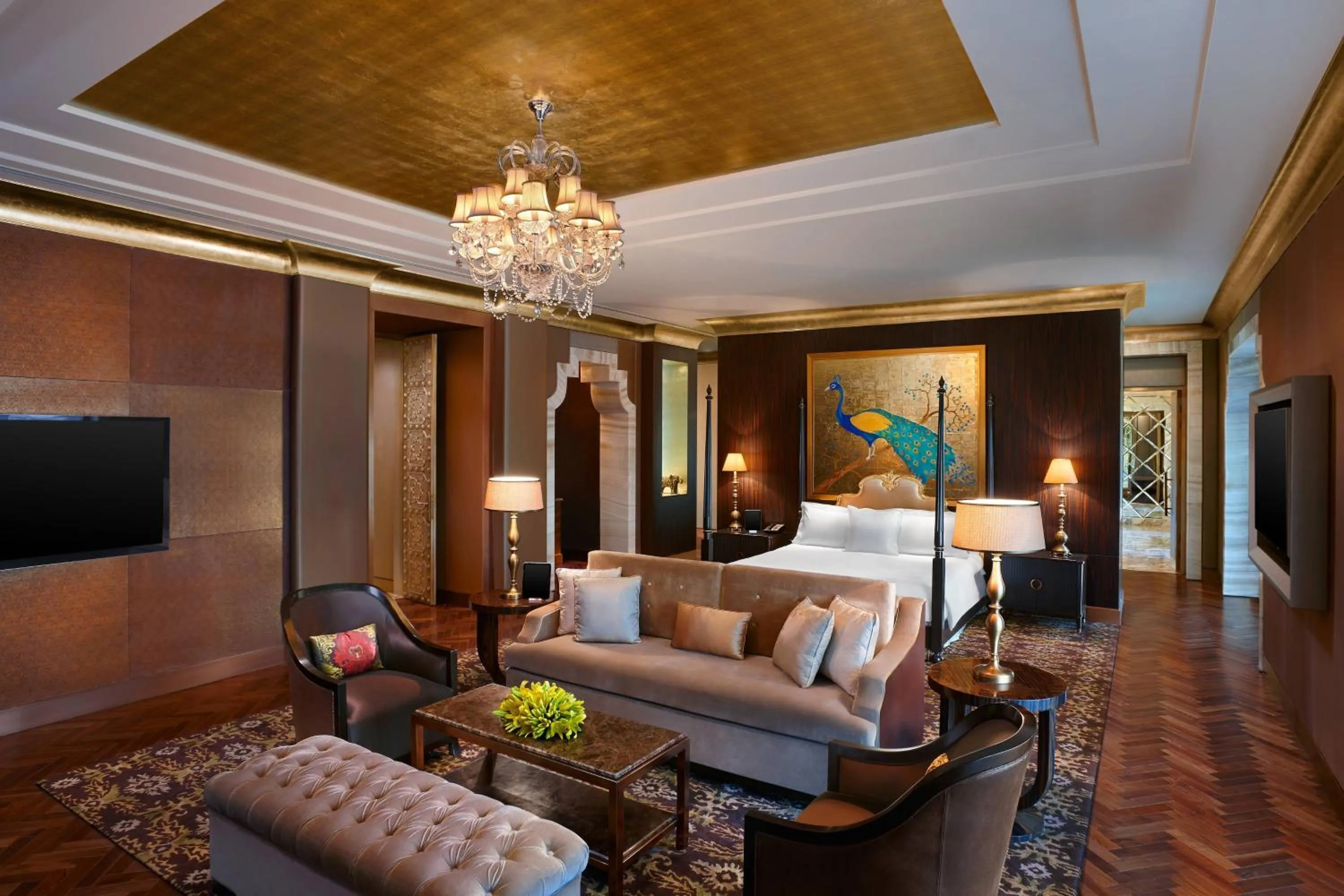 Bedroom, Bed in ITC Grand Chola, a Luxury Collection Hotel, Chennai