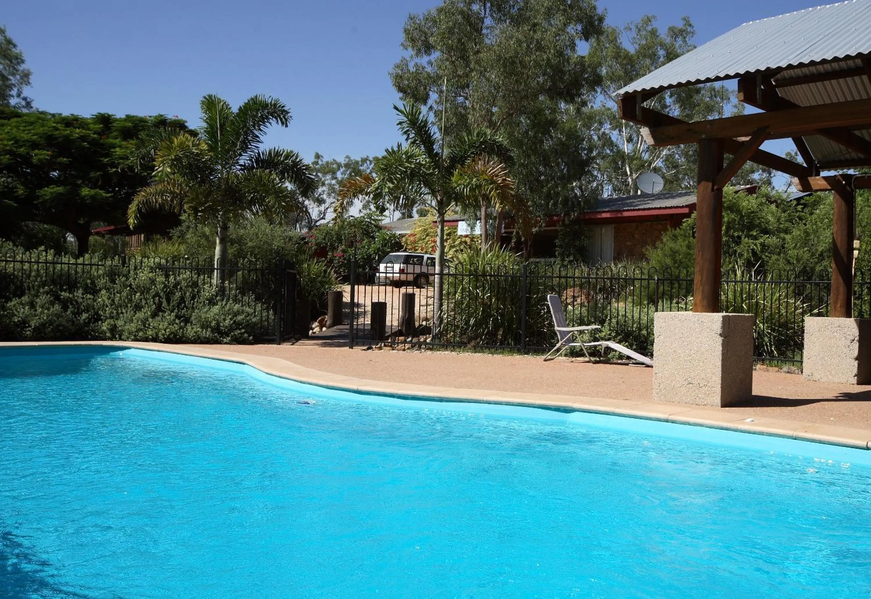 Swimming pool in Rubyvale Motel & Holiday Units - An Adults Only Getaway