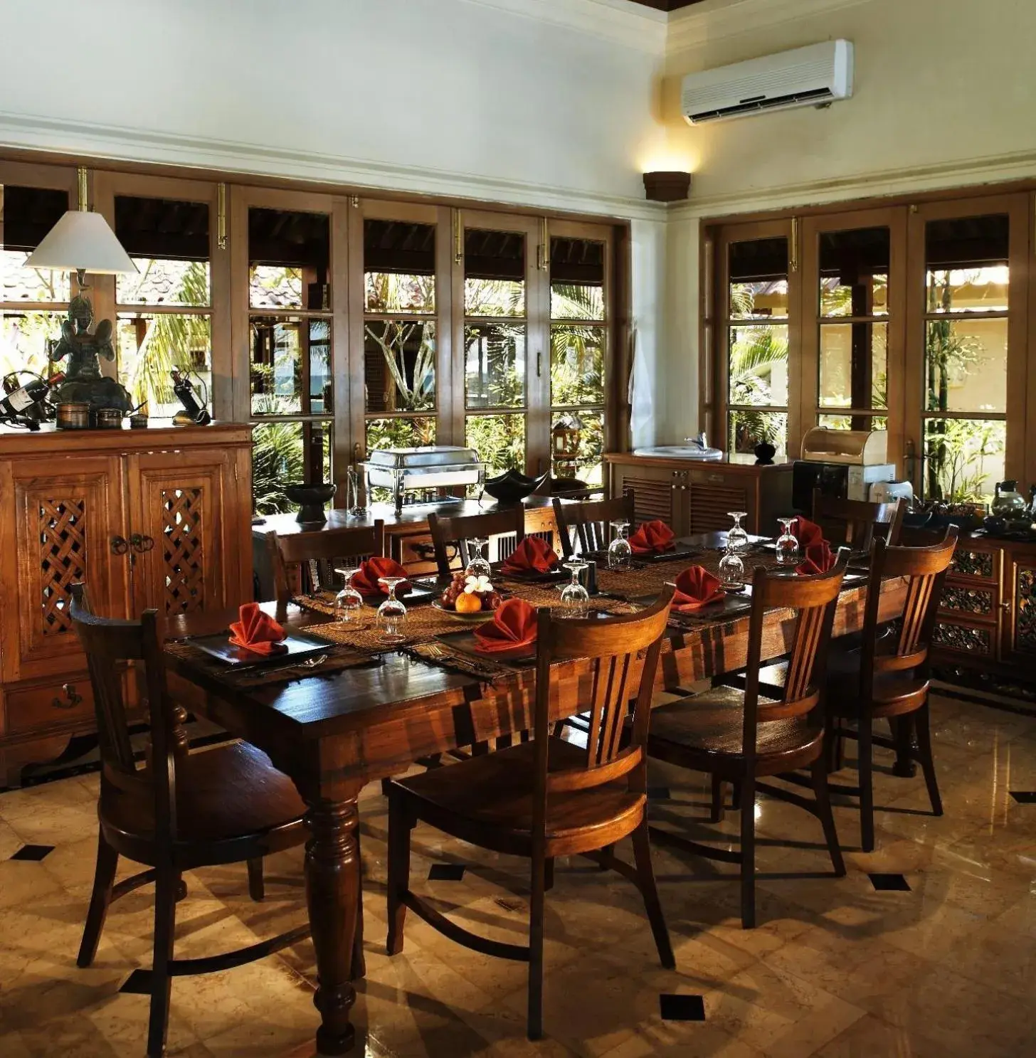 Restaurant/places to eat in Villa Stefan Restaurant/places to eat in Villa Stefan