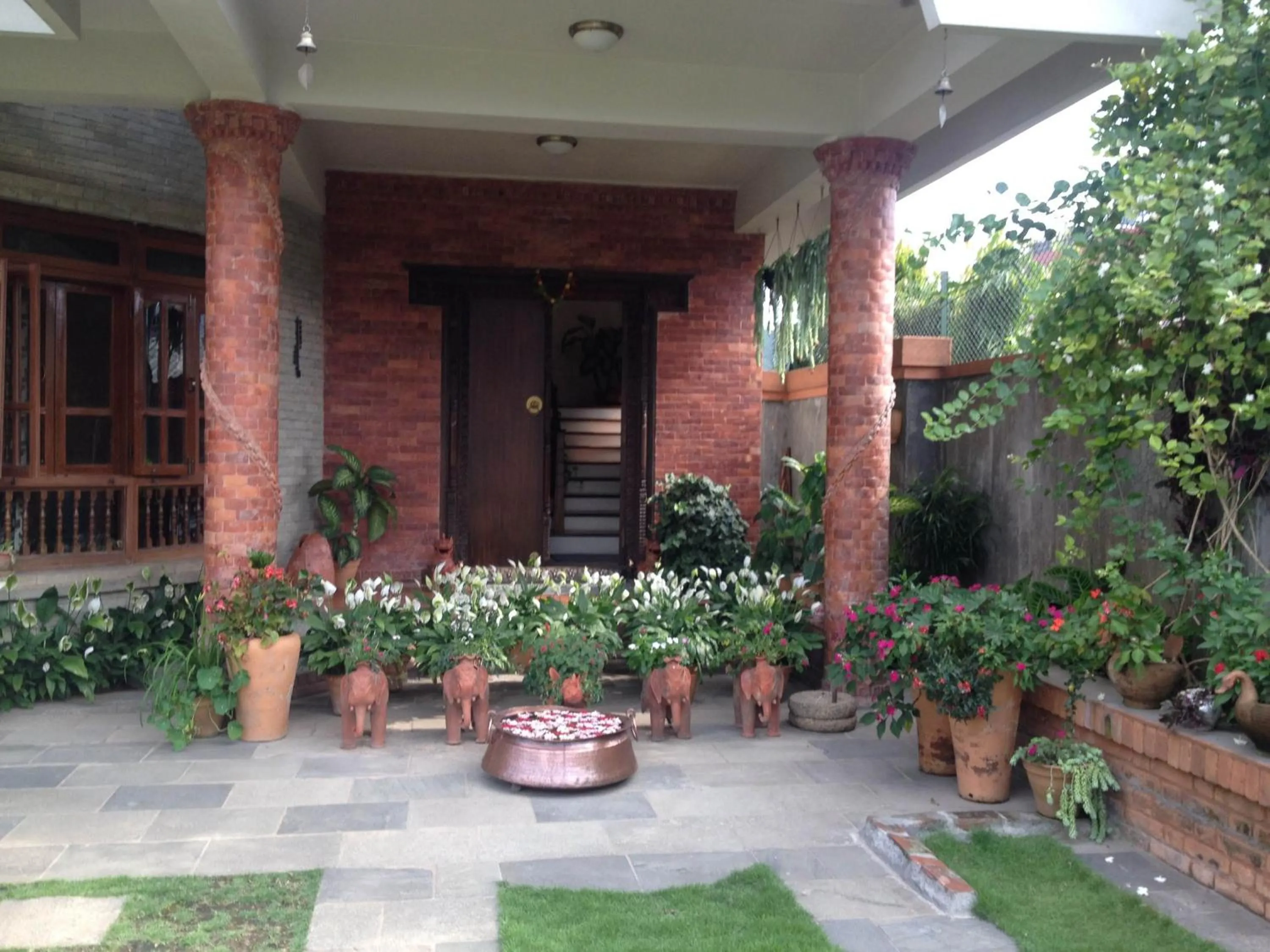 Facade/entrance in Vardan Resort n' Apartment