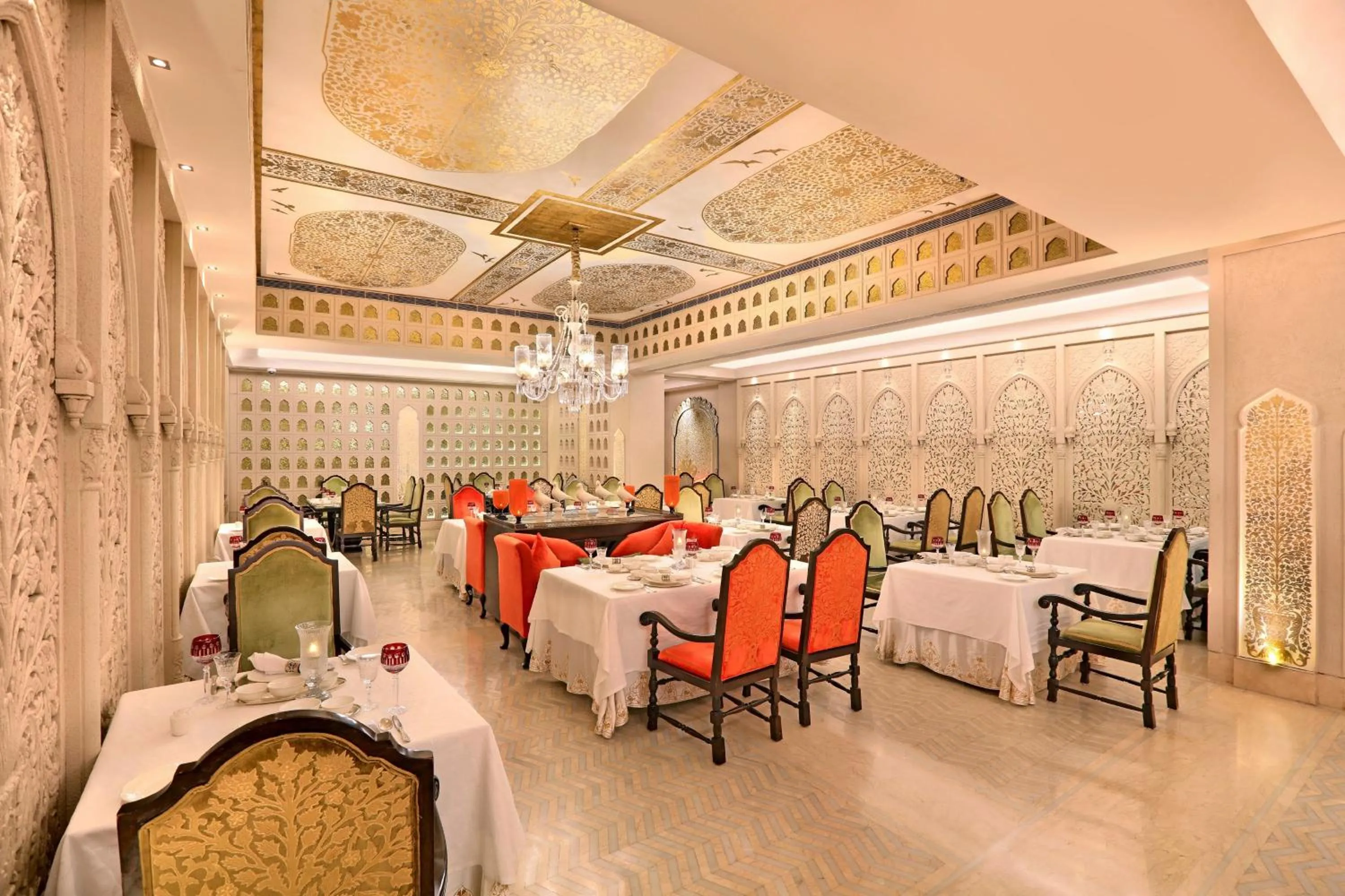 Restaurant/places to eat in ITC Maratha, a Luxury Collection Hotel, Mumbai