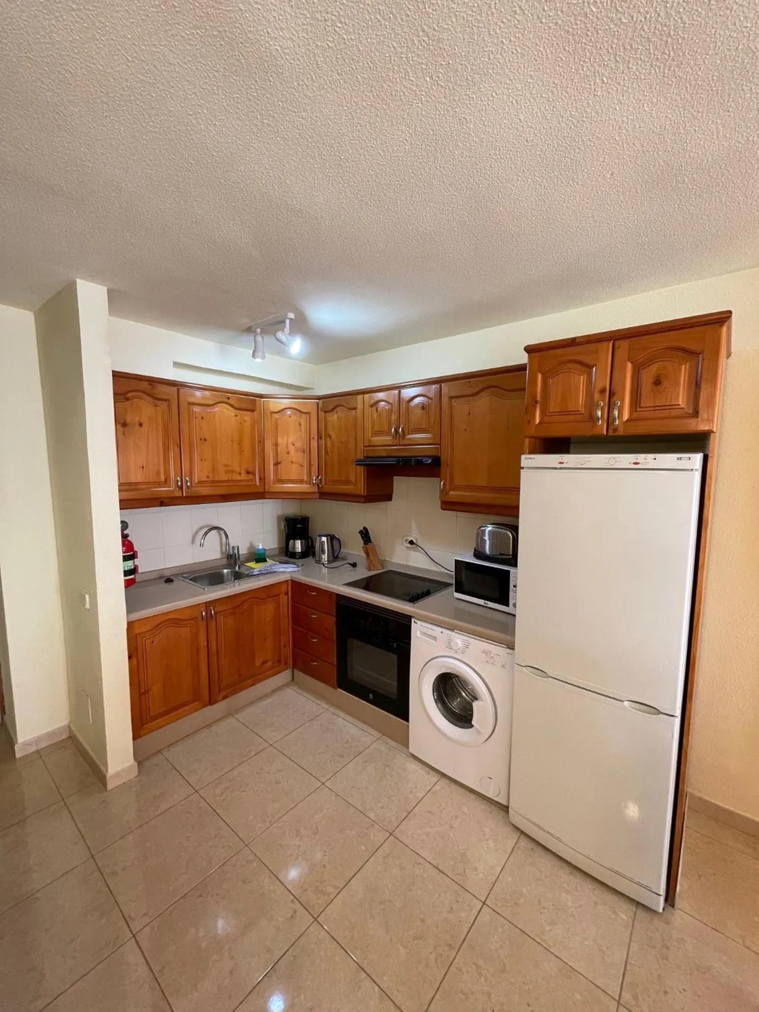 Kitchen or kitchenette in Fairways Club