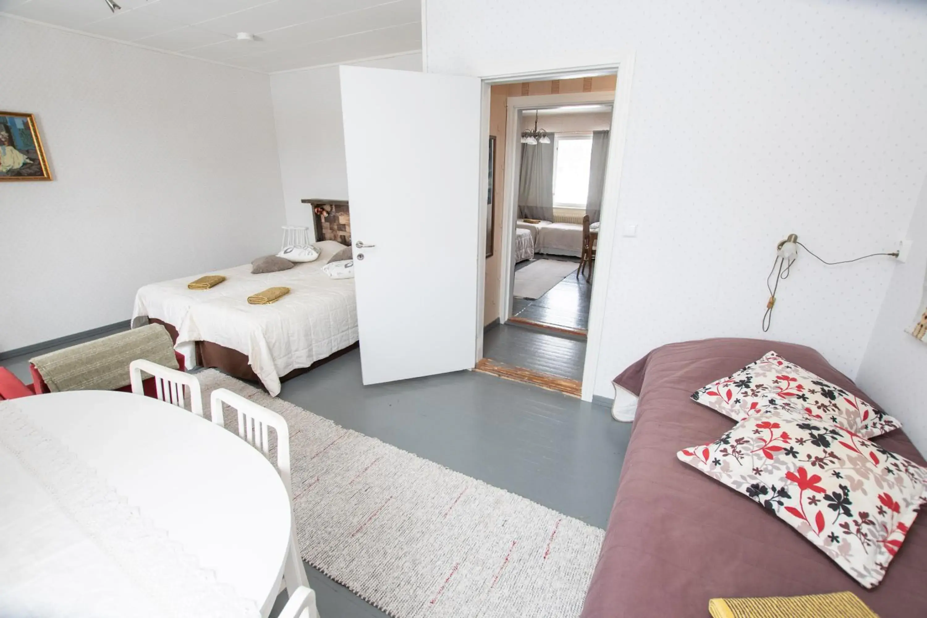 Triple Room with Shared Bathroom in Mulikan HillTon B&B Triple Room with Shared Bathroom in Mulikan HillTon B&B
