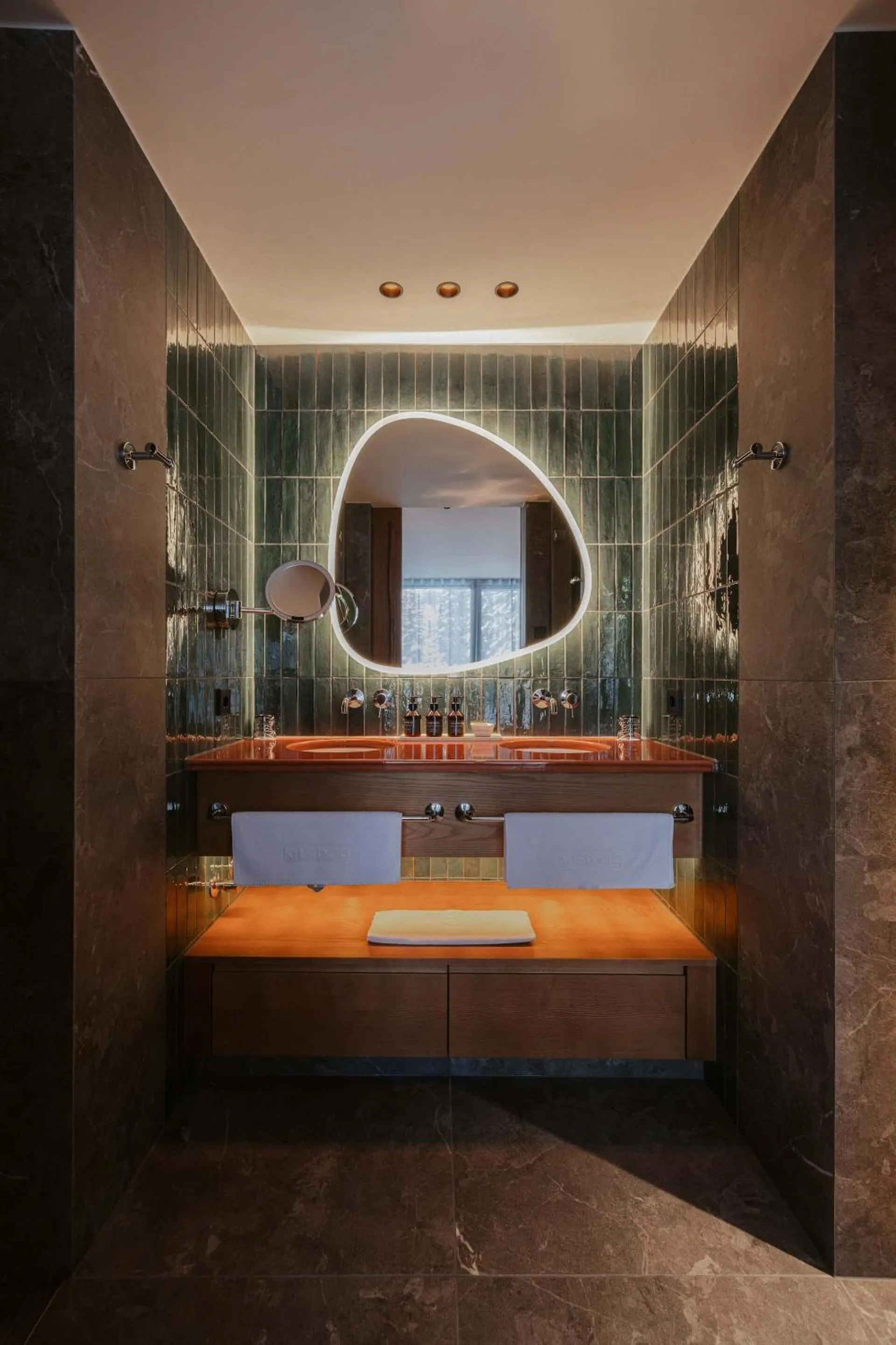 Bathroom in NEW Hotel Kristberg in Lech - new opening since December 2025