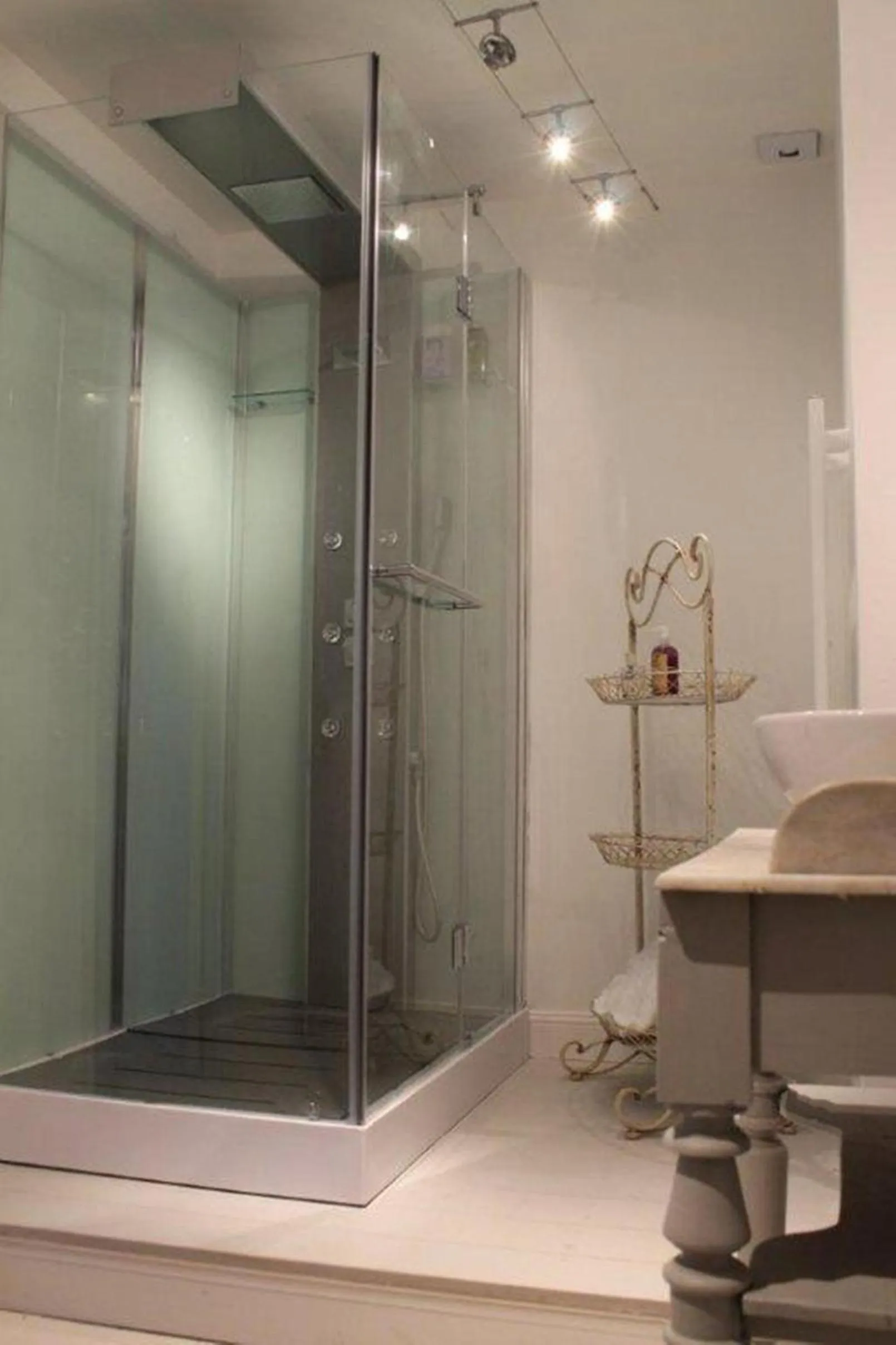 Shower in Manoir de la Foulquetiere