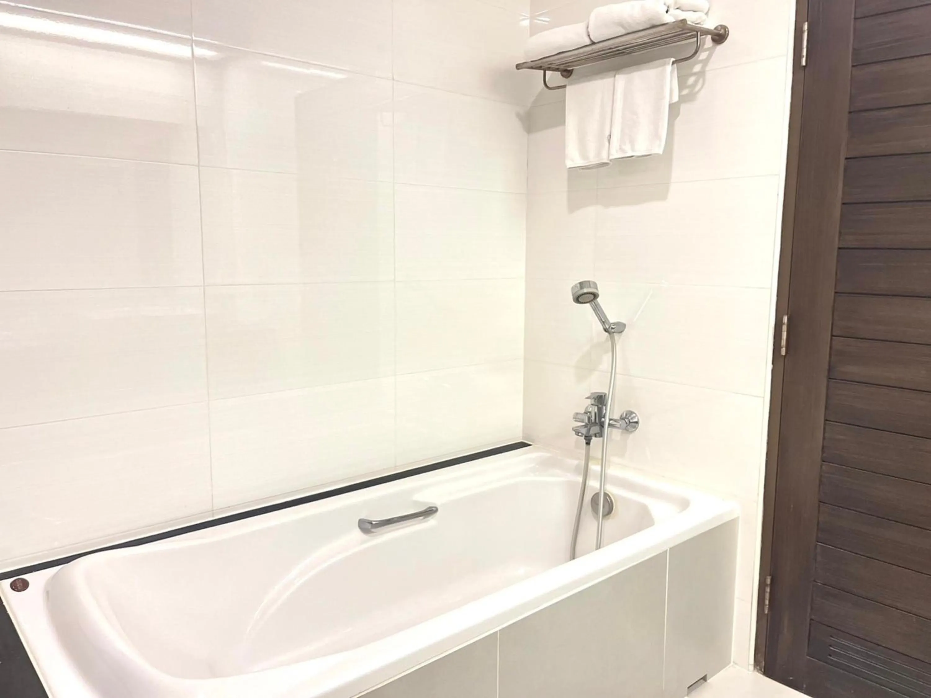 Bathroom in Crystal Suites Suvarnbhumi Airport