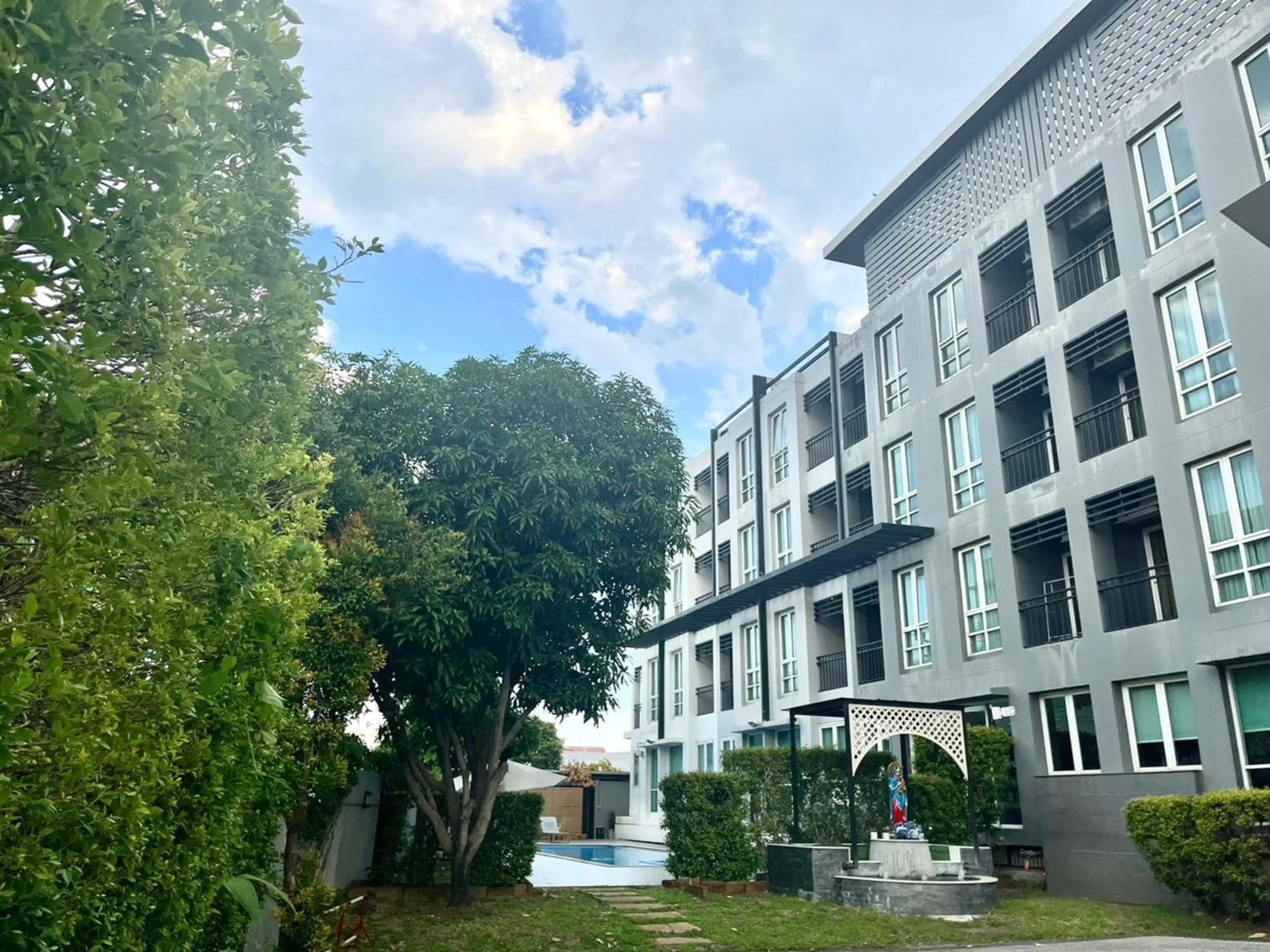 View (from property/room) in Crystal Suites Suvarnbhumi Airport