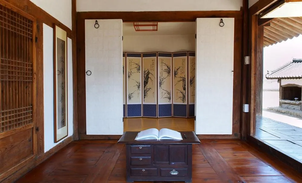 Property building in Bukchondaek