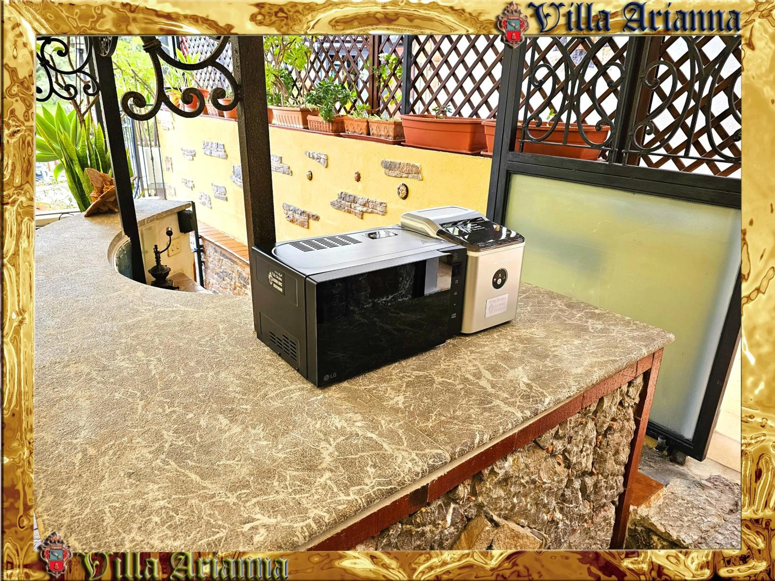 Property building in Villa Arianna B&B