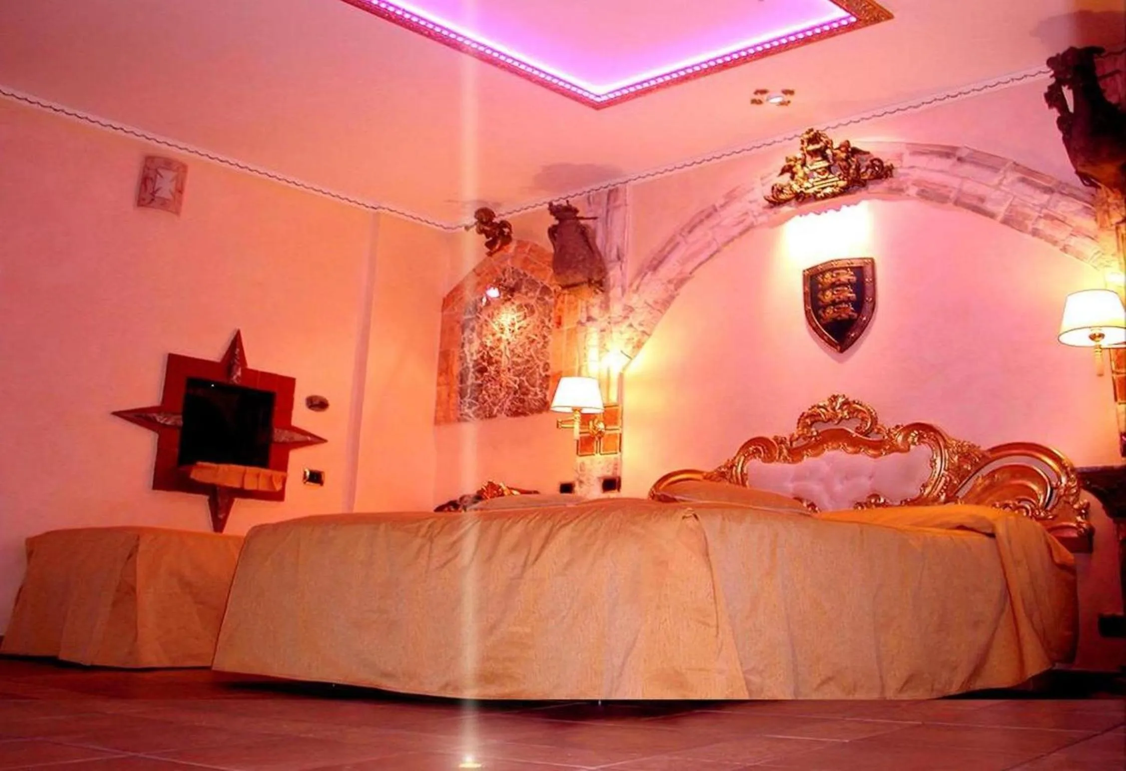 Bed in Villa Arianna B&B