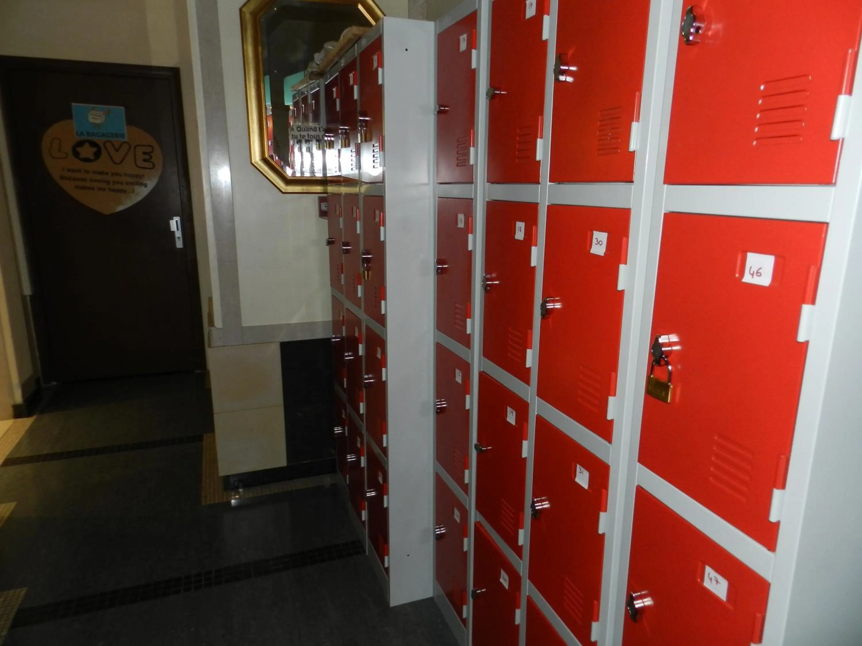 Area and facilities in Antares hostel