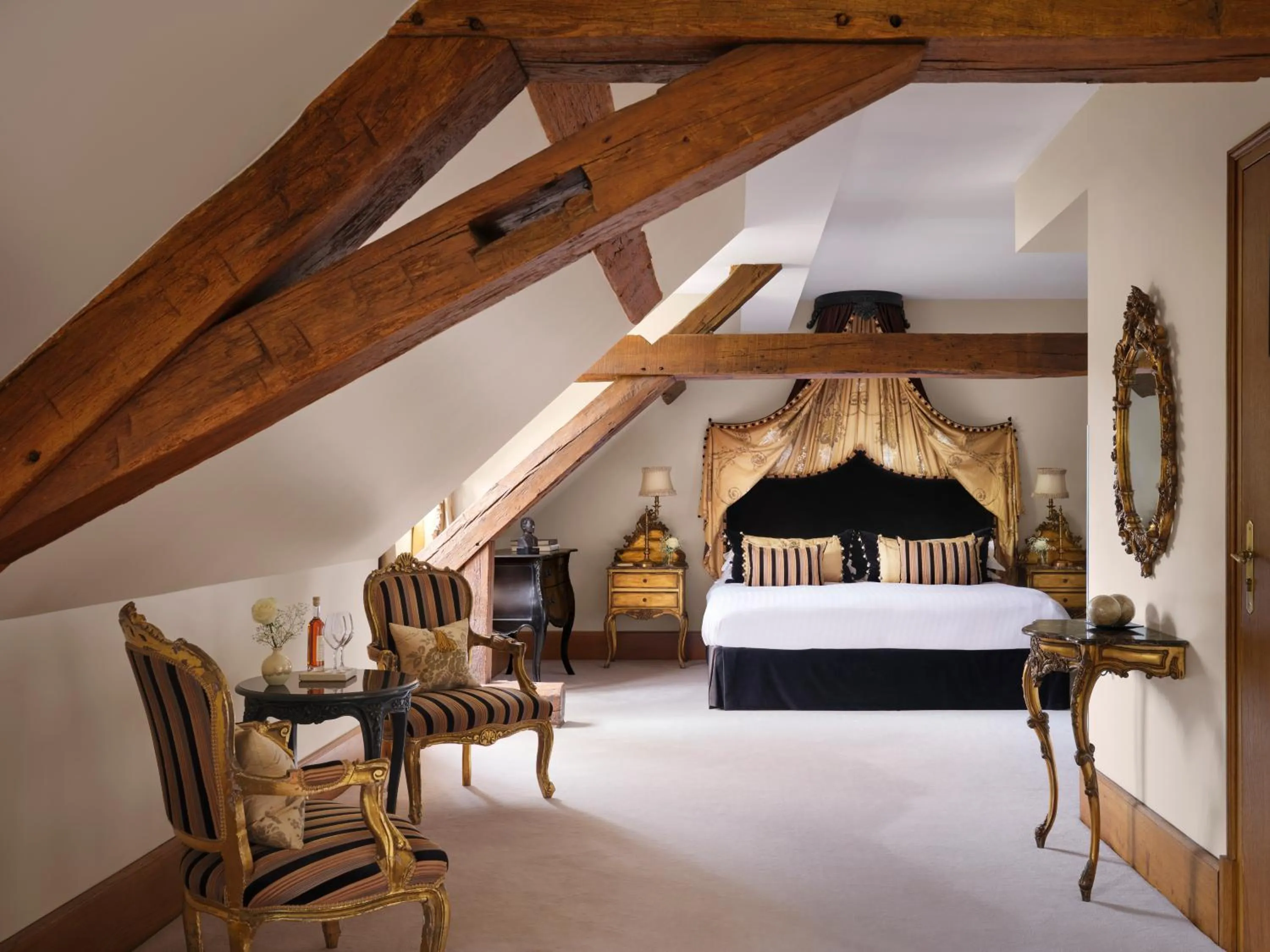 Bed in Abbaye de la Bussière