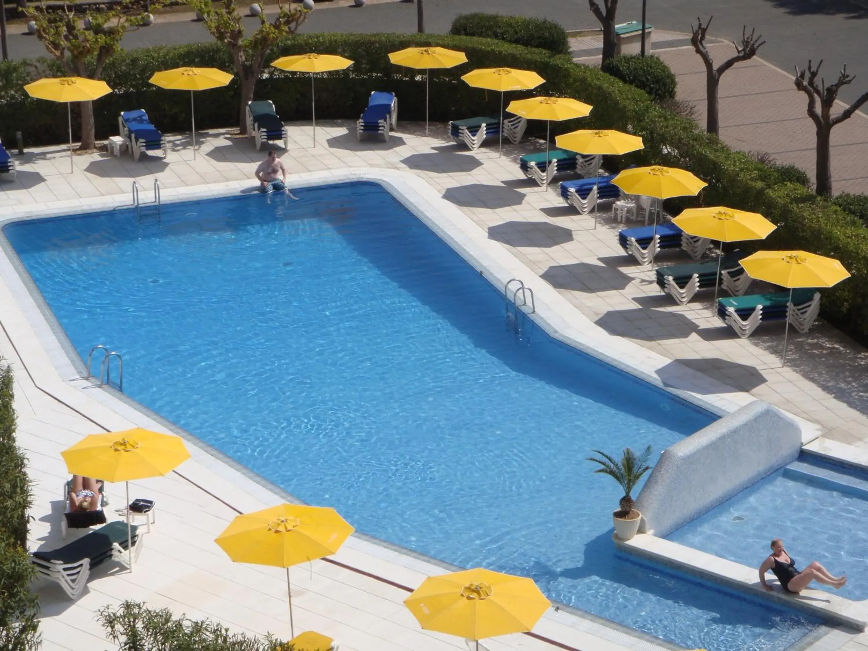 Bird's eye view in Hamilton Court Bird's eye view in Hamilton Court