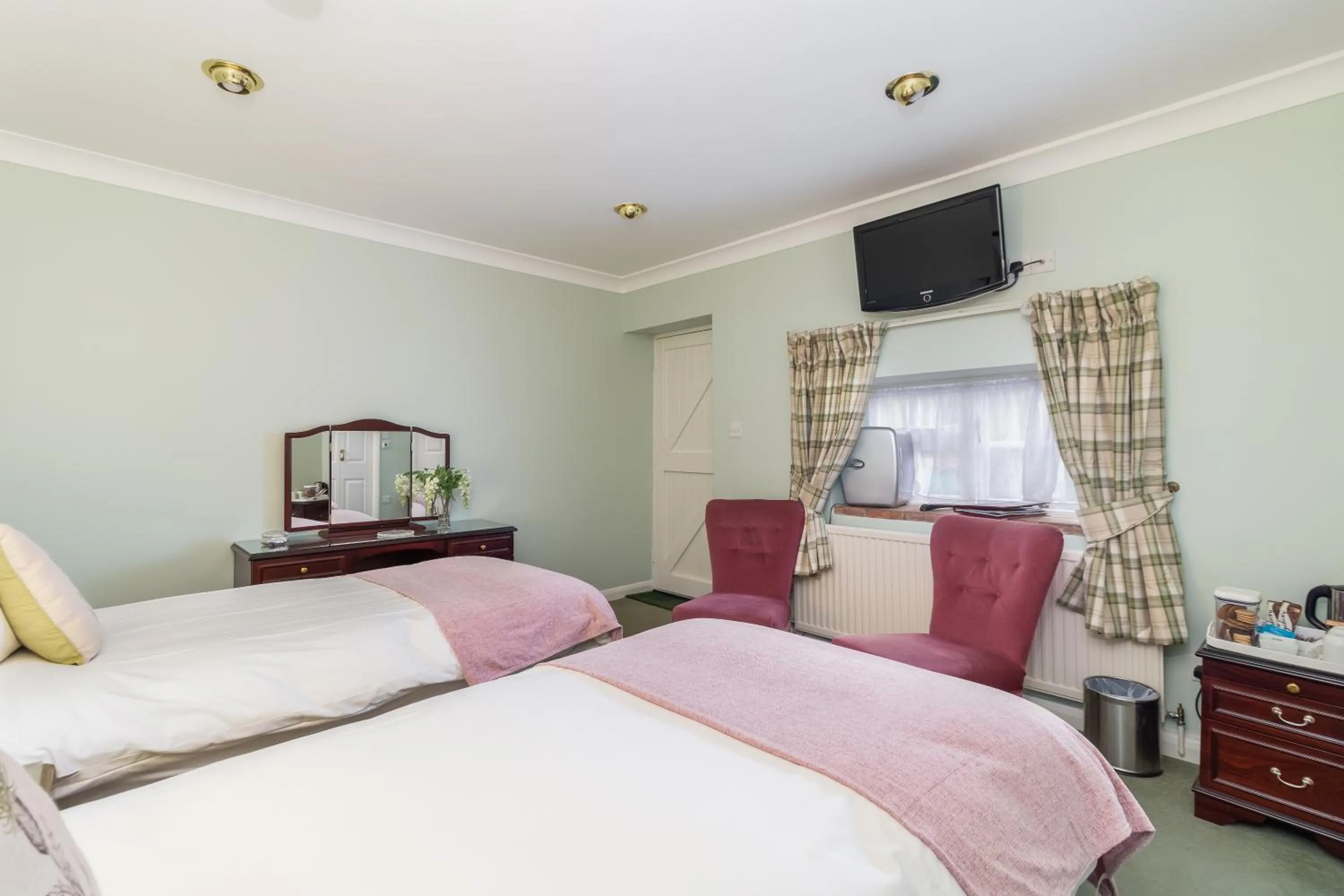 Bedroom, Bed in stilworth house