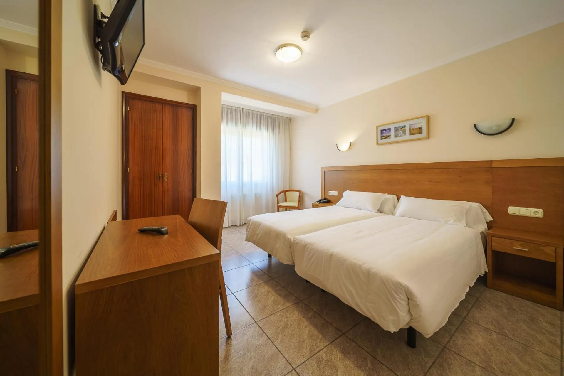 Photo of the whole room, Bed in Hotel El Puente