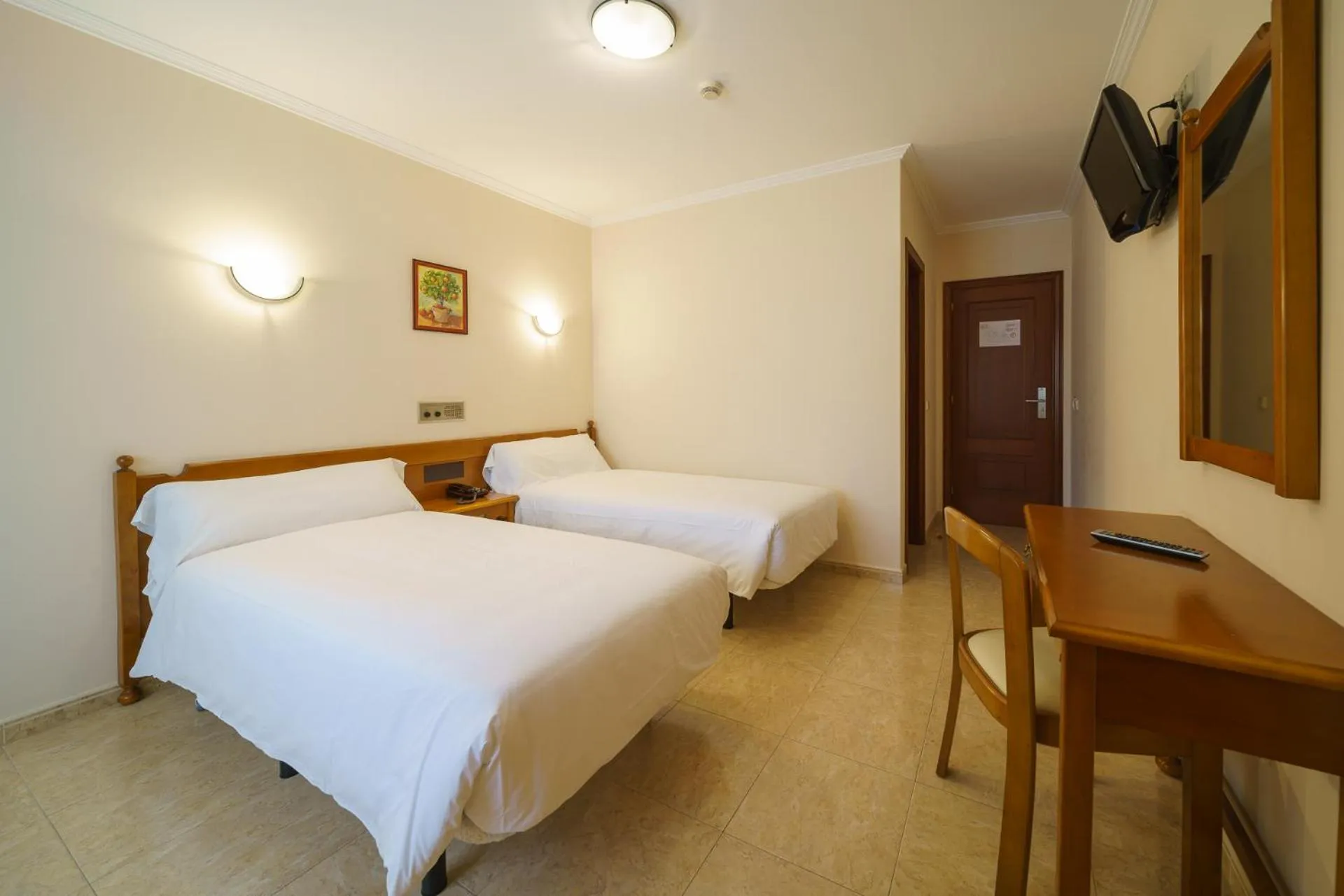 Photo of the whole room, Bed in Hotel El Puente