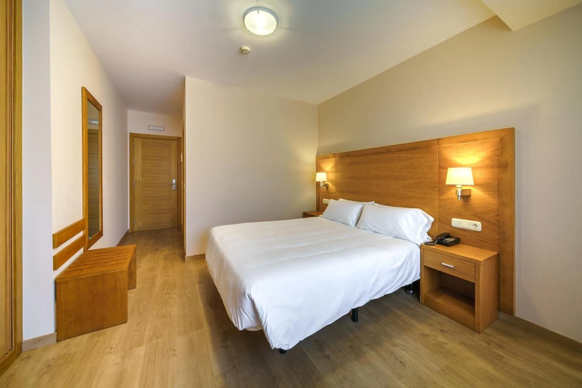 Photo of the whole room, Bed in Hotel El Puente