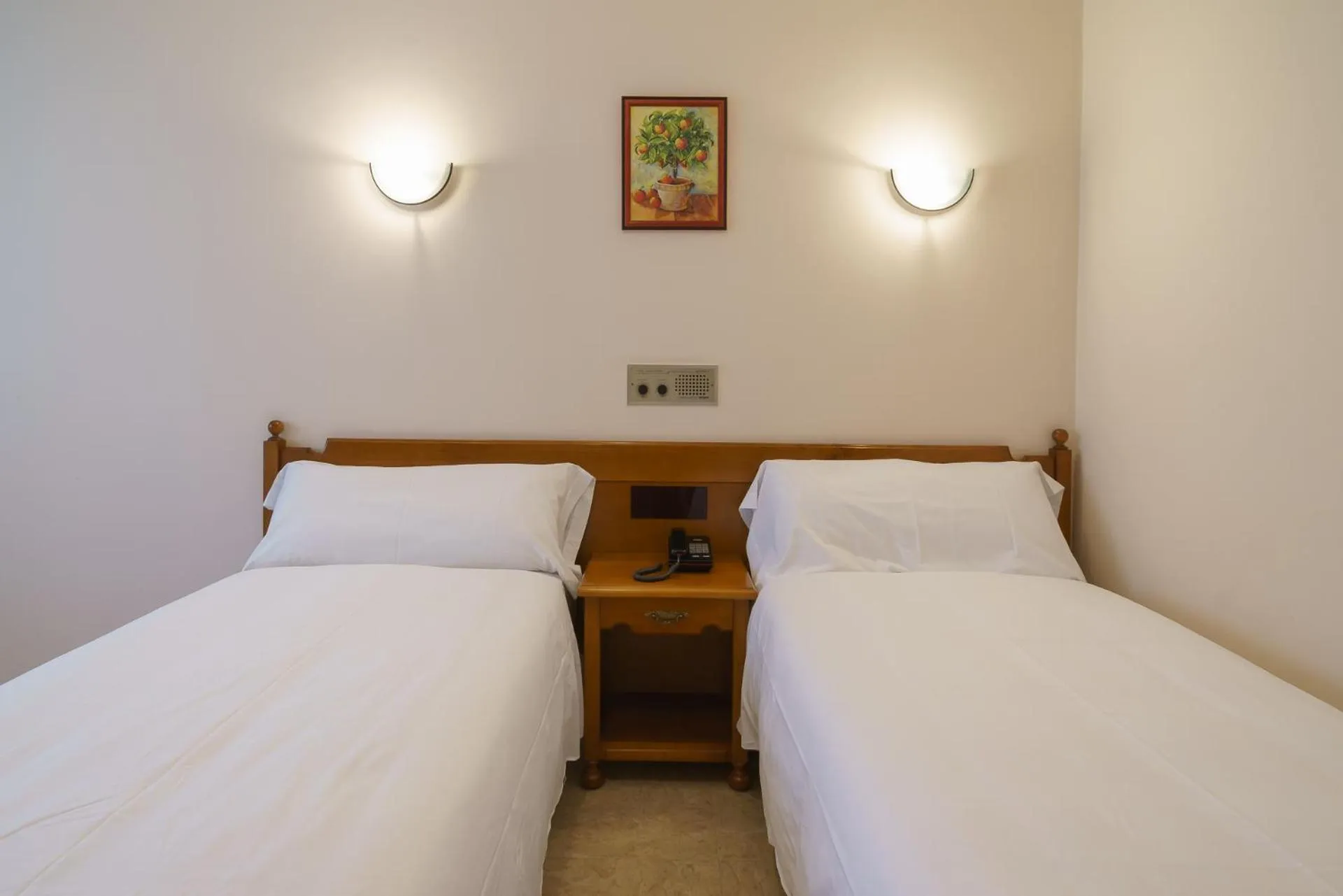 Bed in Hotel El Puente