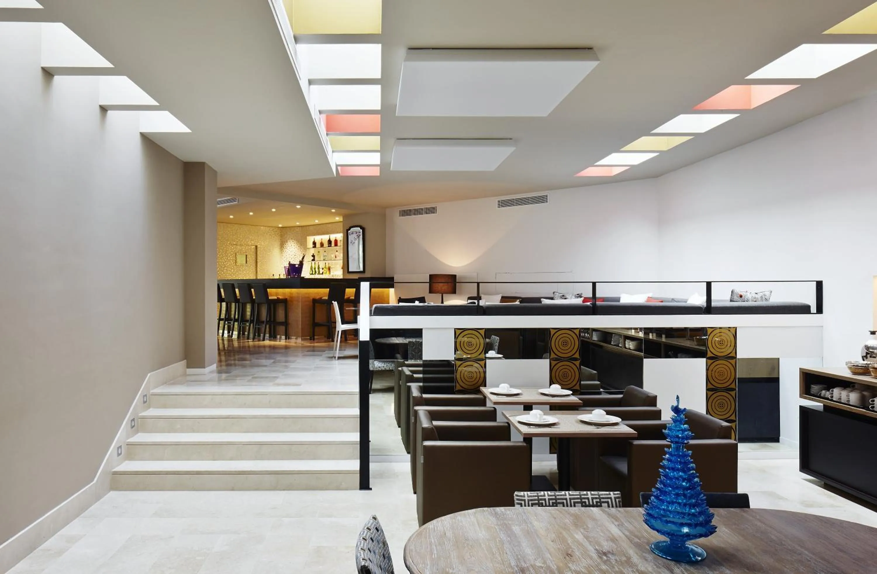 Restaurant/places to eat in Hotel Palladium