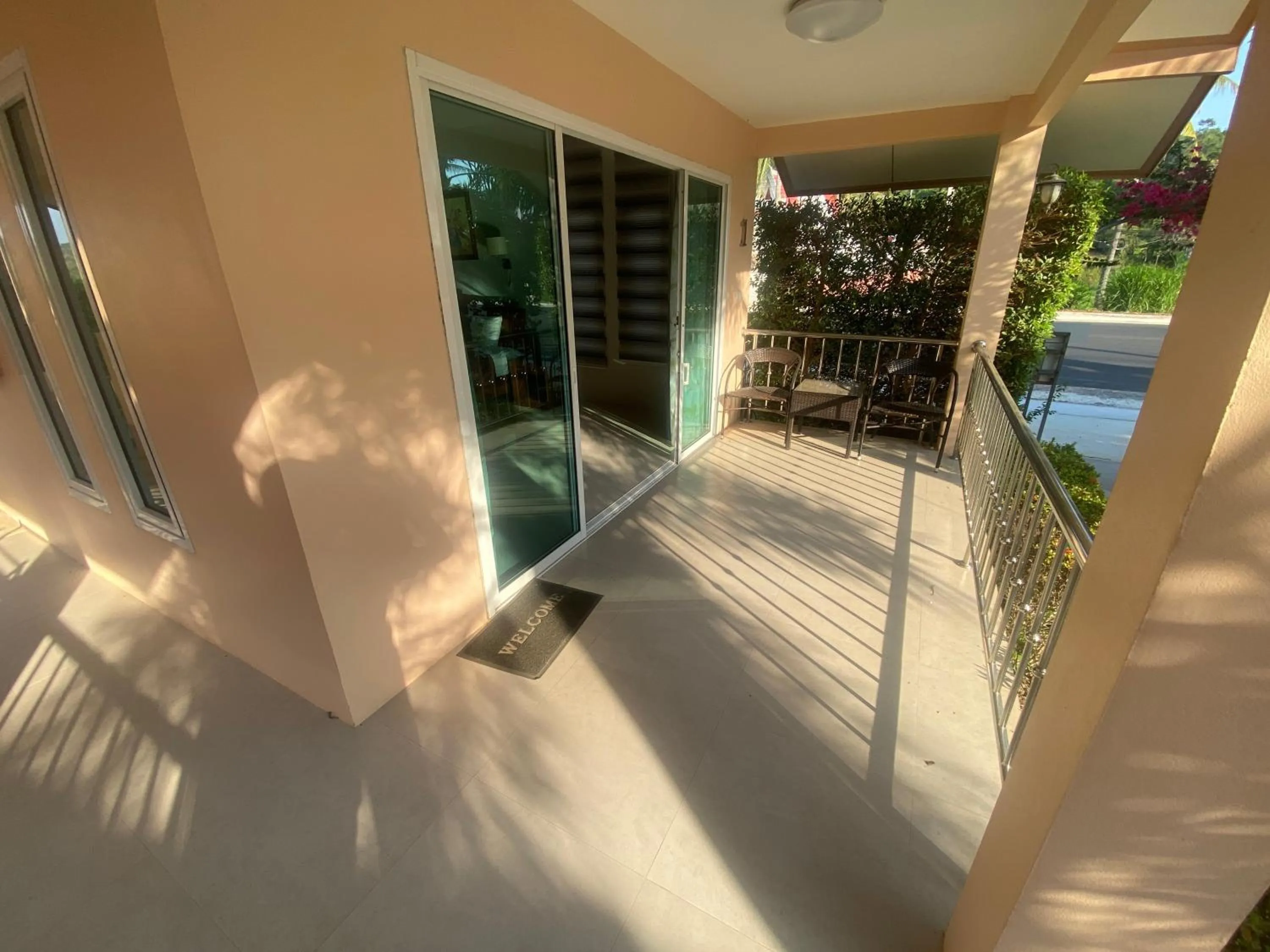 Facade/entrance in Chang Noi Hua Hin Pranburi fully accessible barrierefrei resort