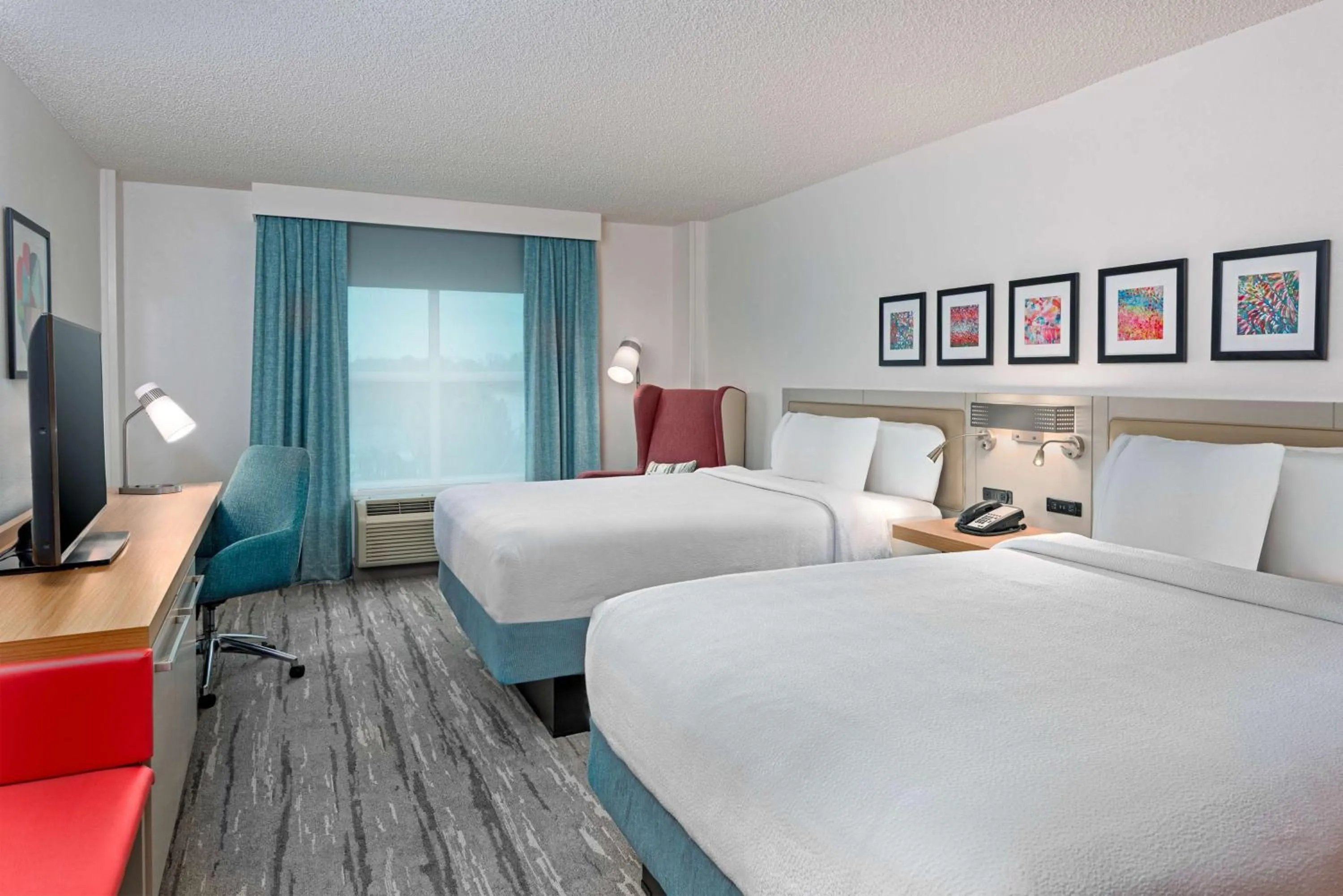 Bed in Hilton Garden Inn Tampa Airport/Westshore