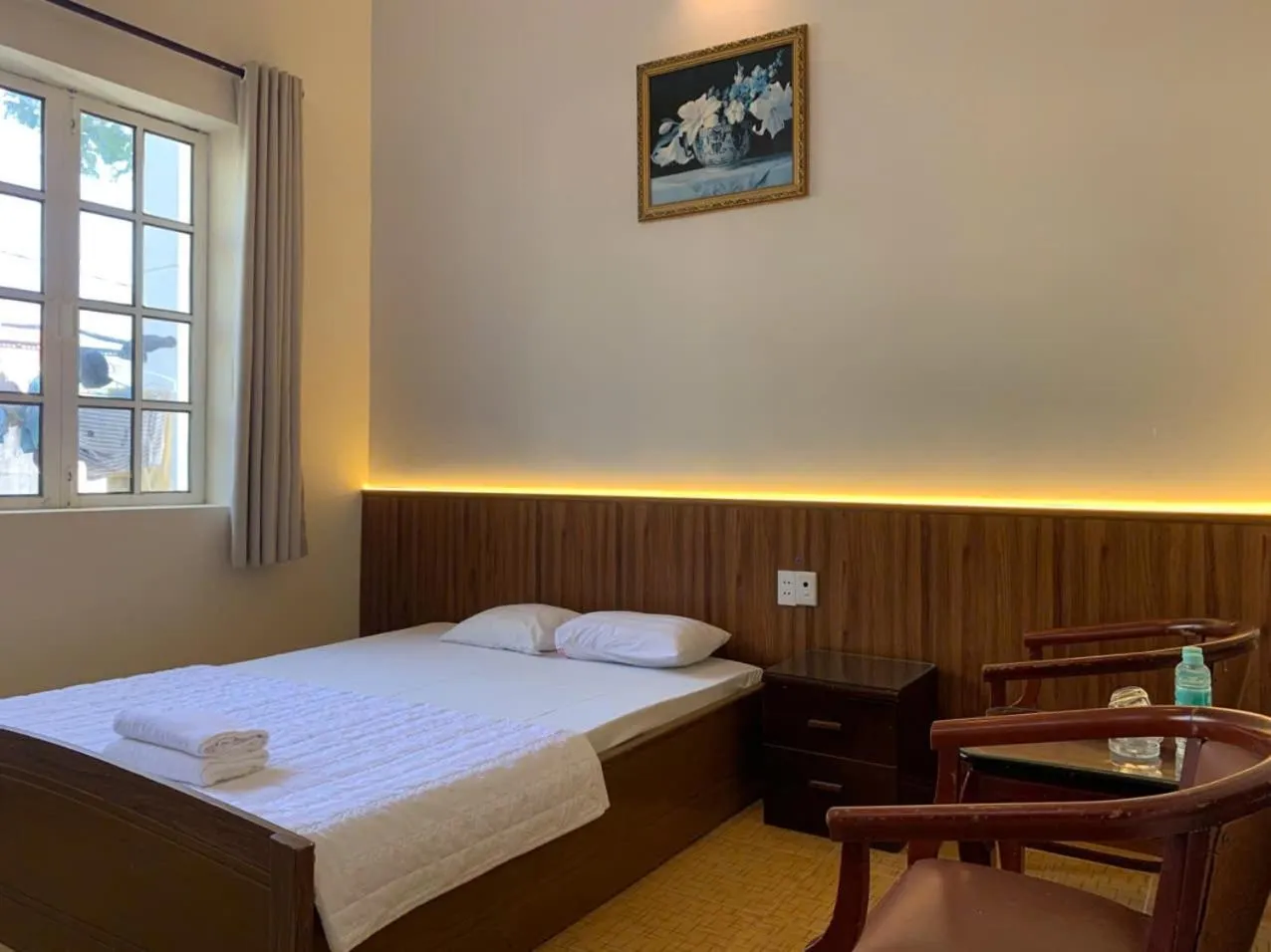 Bed in Hoang Yen Hotel