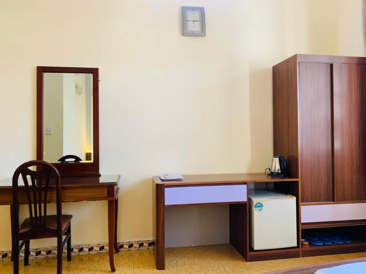 furniture in Hoang Yen Hotel