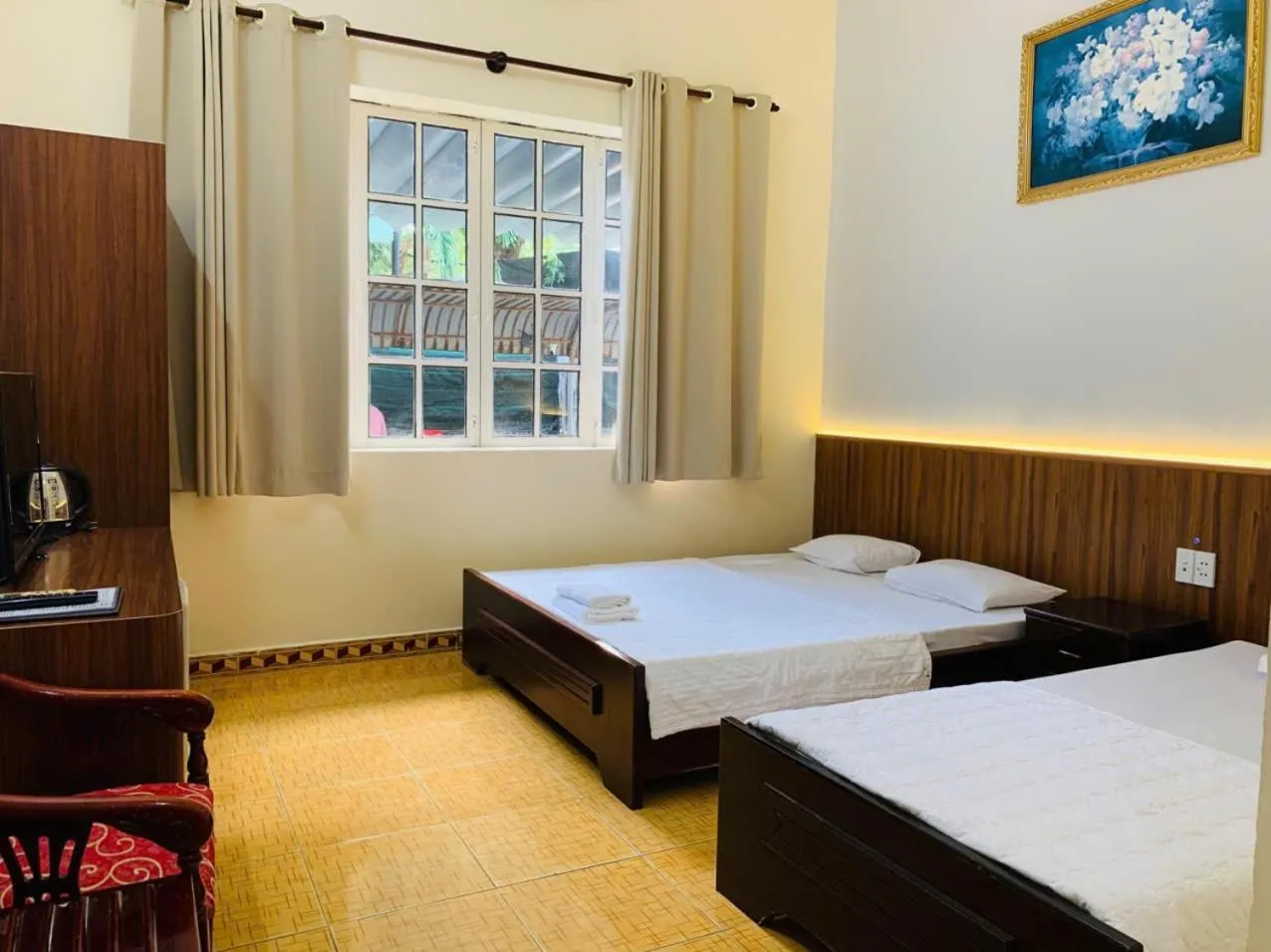 furniture, Bed in Hoang Yen Hotel